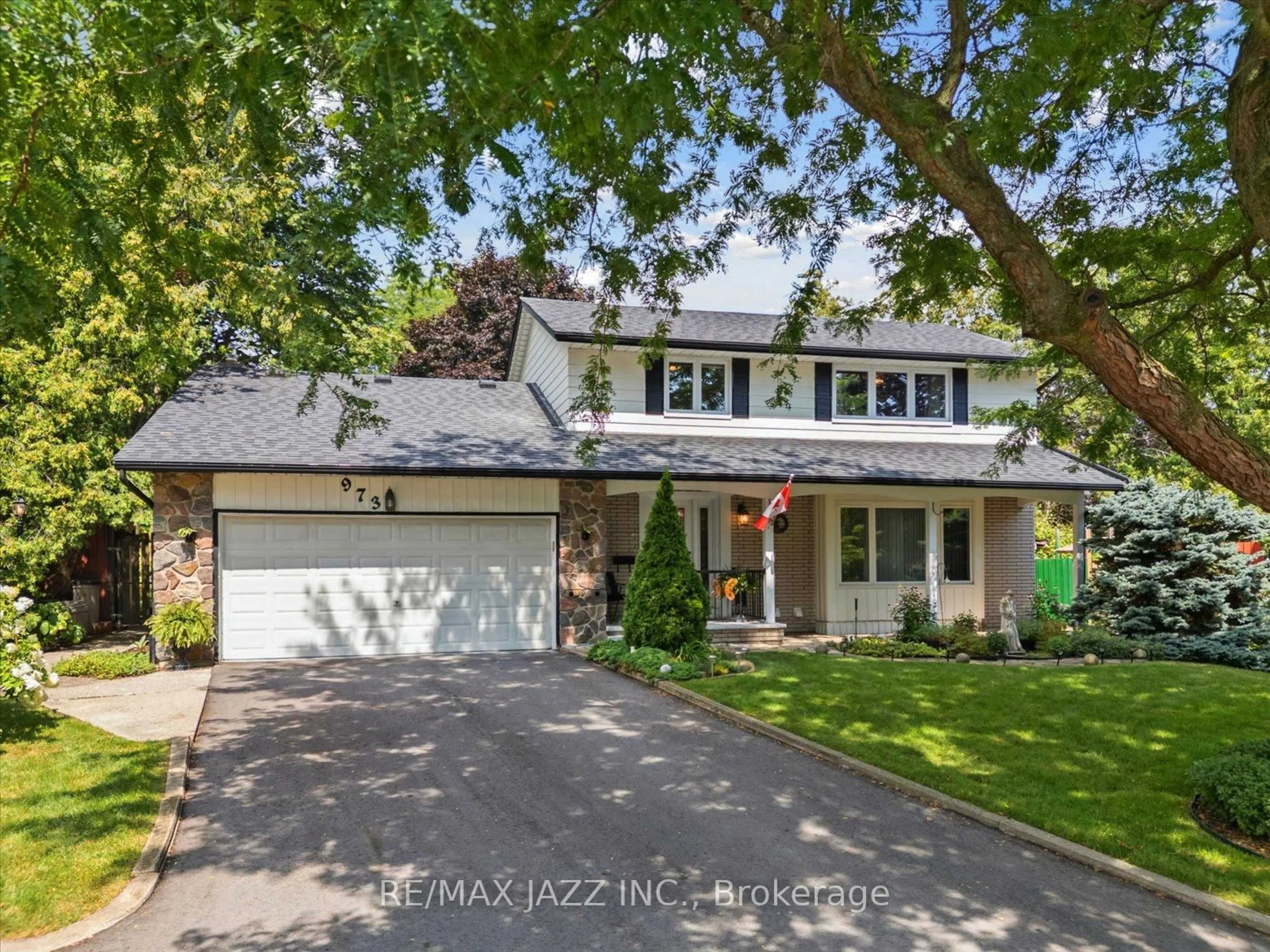 Home with brick exterior material, street for 973 Orchid Crt, Oshawa Ontario L1G 3G4