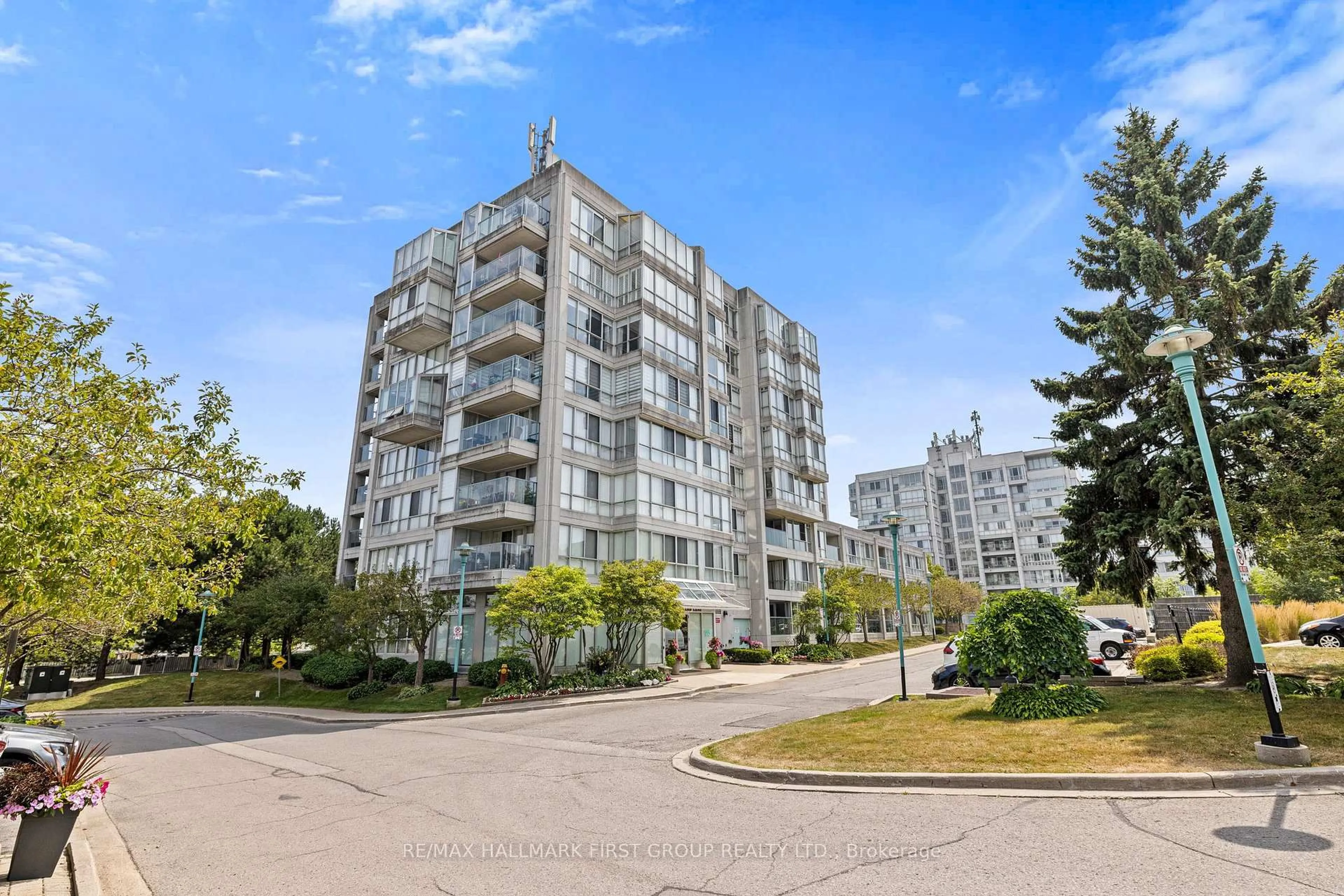 Unknown for 25 Cumberland Lane #701, Ajax Ontario L1S 7K1