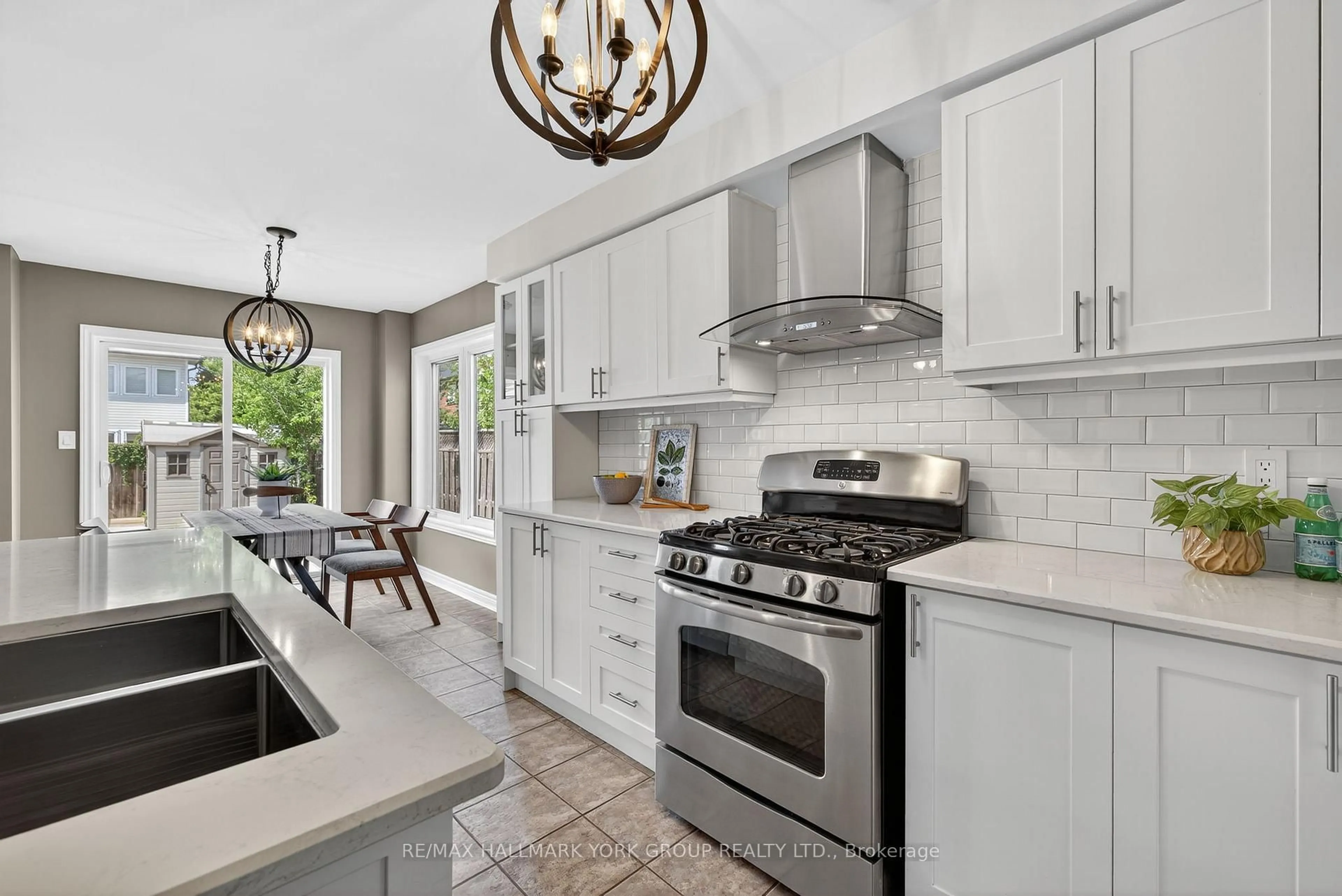 Open concept kitchen, ceramic/tile floor for 48 Primeau Ave, Whitby Ontario L1M 2B7
