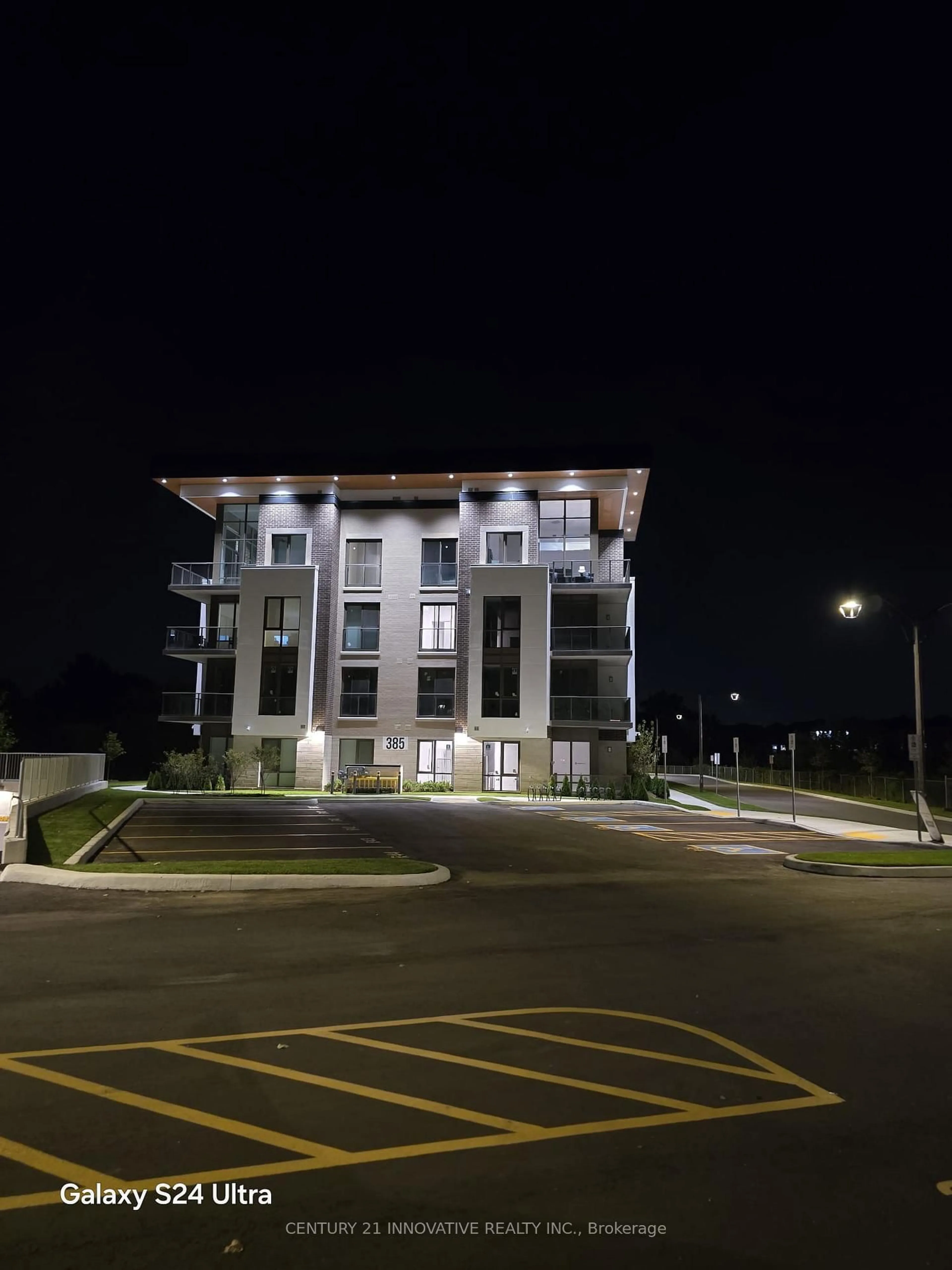 A pic from outside/outdoor area/front of a property/back of a property/a pic from drone, unknown for 385 Arctic Red Dr #420, Oshawa Ontario L1L 0W9