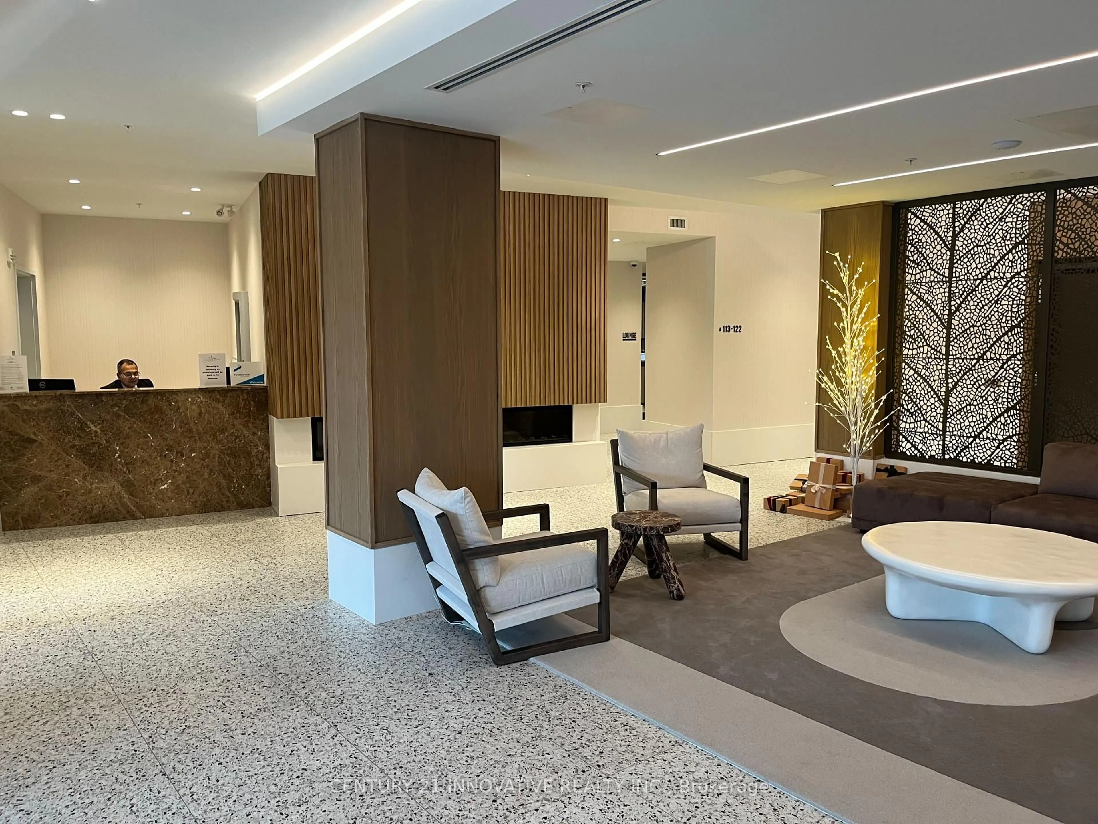 Lobby for 385 Arctic Red Dr #420, Oshawa Ontario L1L 0W9
