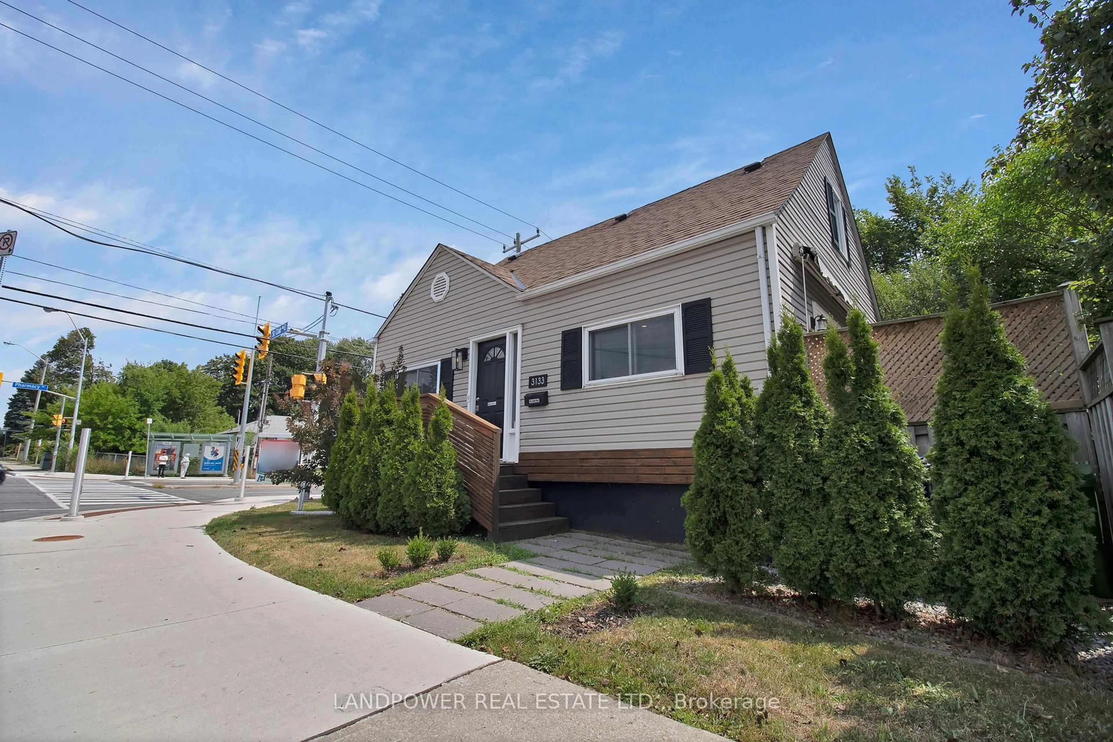 Unknown for 3133 St. Clair Ave, Toronto Ontario M1L 1V2