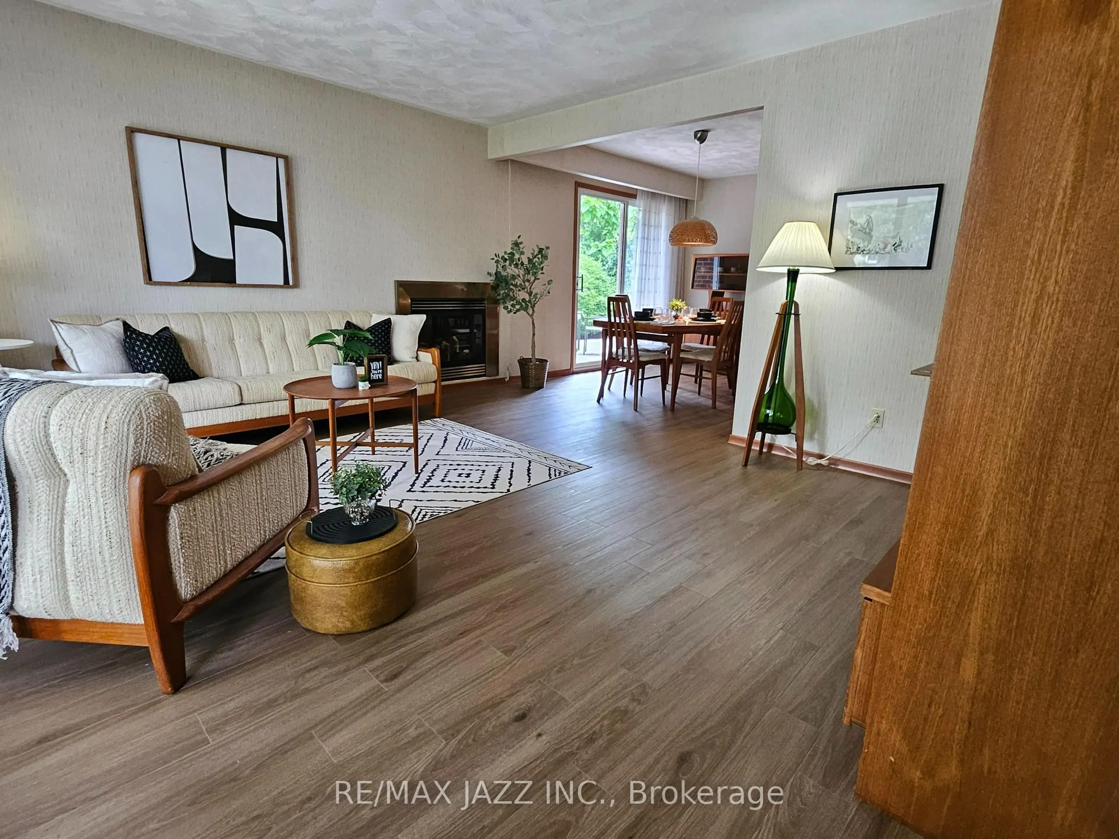 A pic of a room for 341 Elizabeth St, Oshawa Ontario L1J 5S7