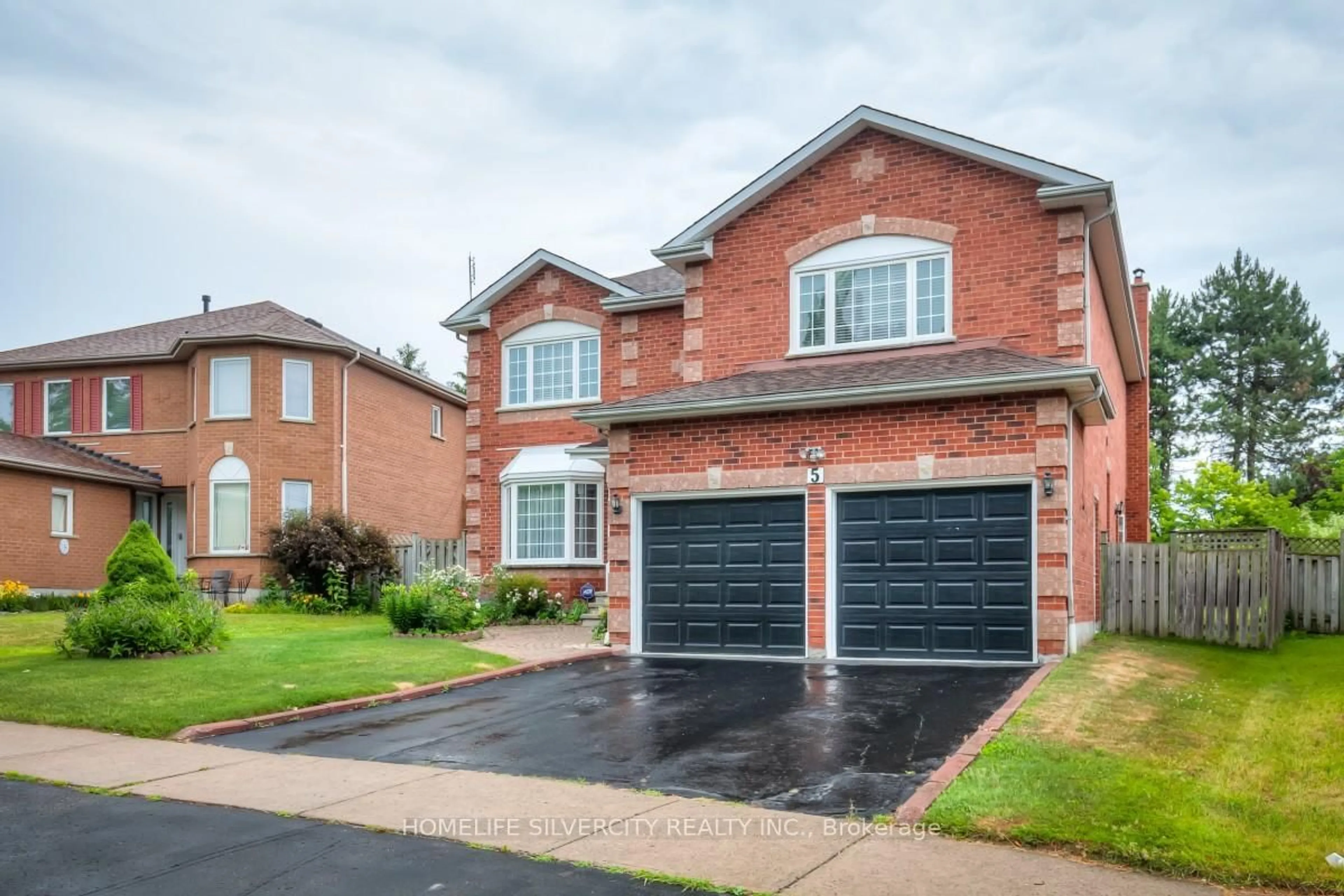 Home with brick exterior material, street for 5 Braebrook Dr, Whitby Ontario L1R 1V2