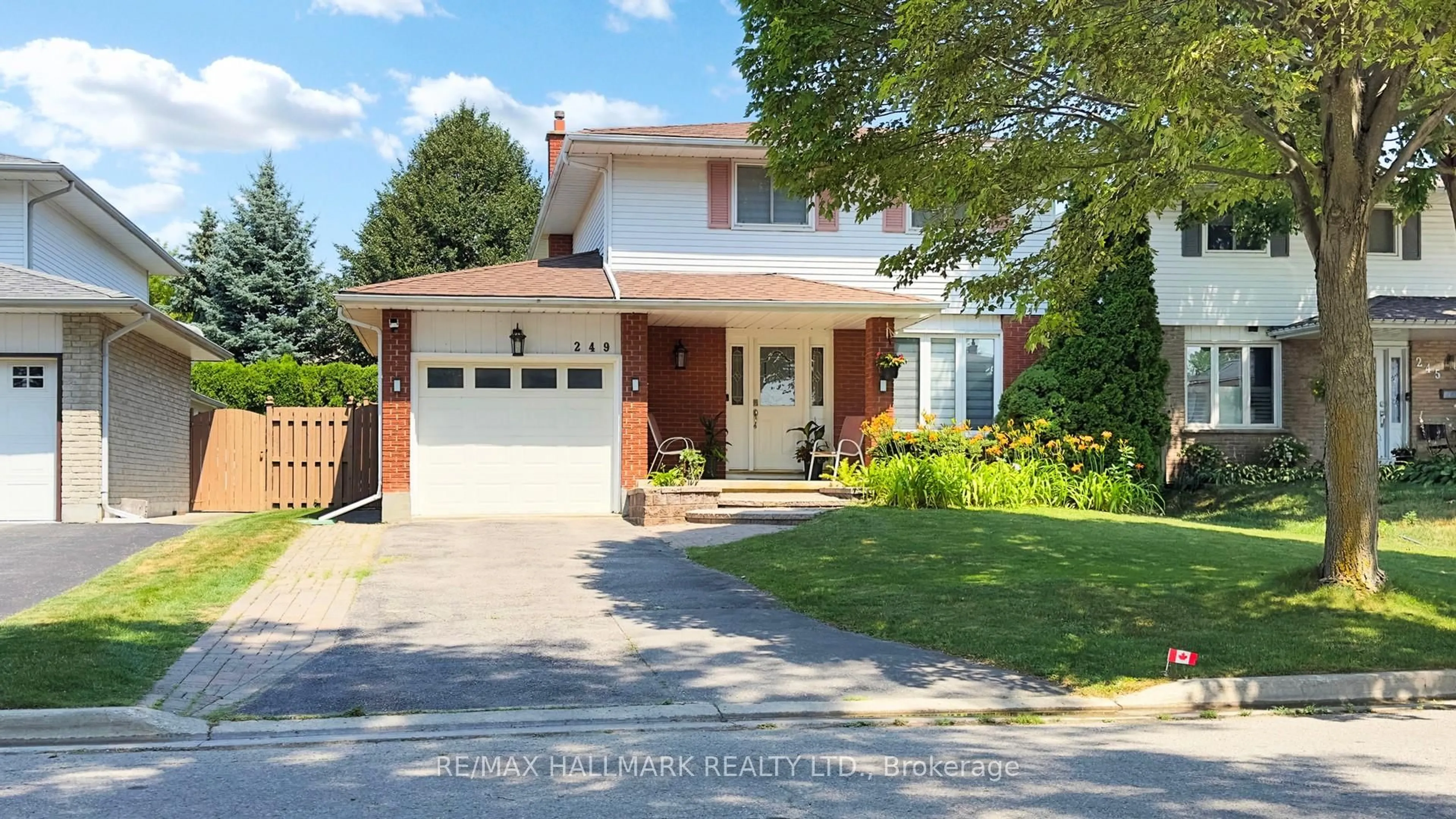 Home with brick exterior material, street for 249 Kensington Cres, Oshawa Ontario L1G 7R8