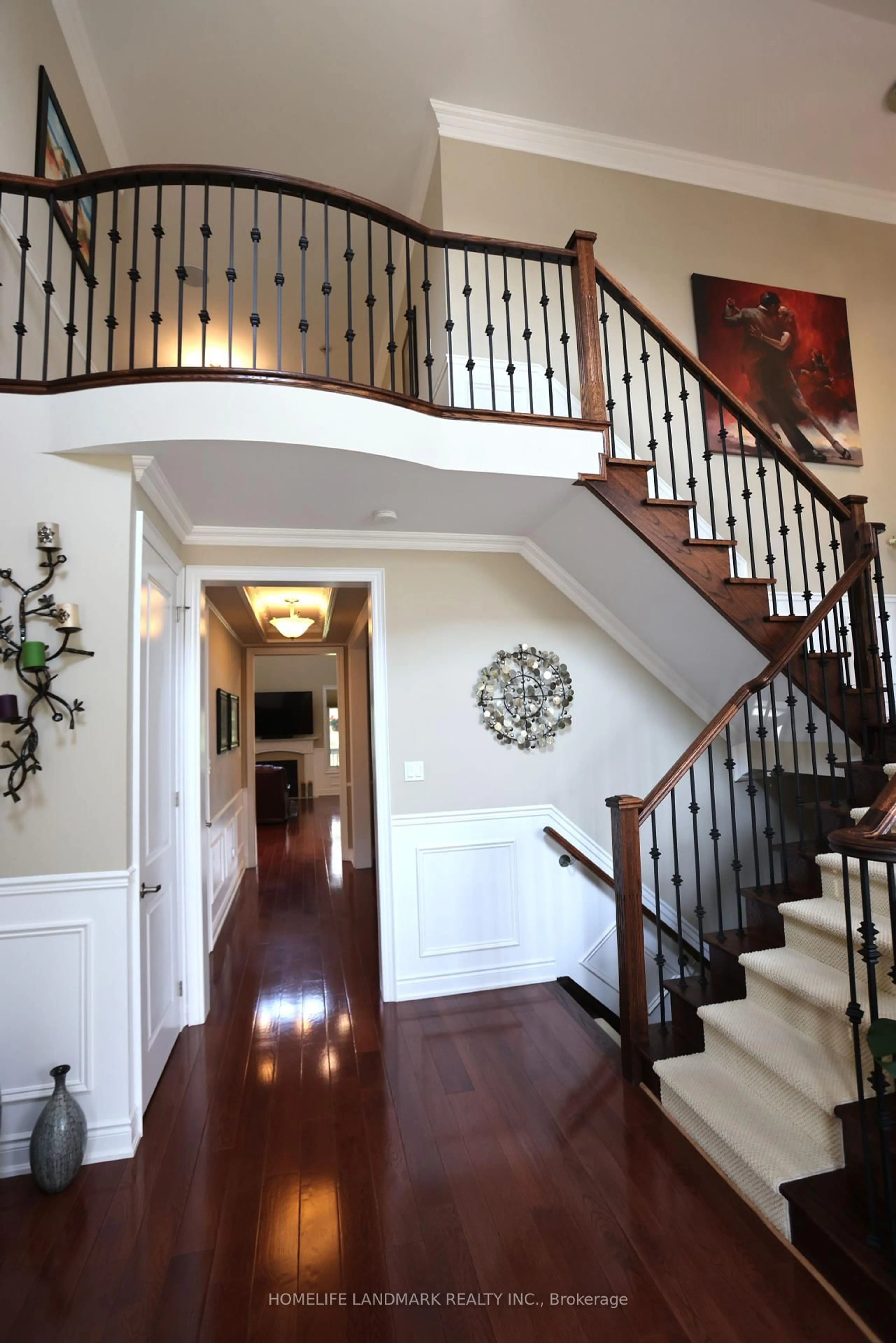 Indoor foyer for 940 RIVERSIDE Dr, Ajax Ontario L1T 3S2