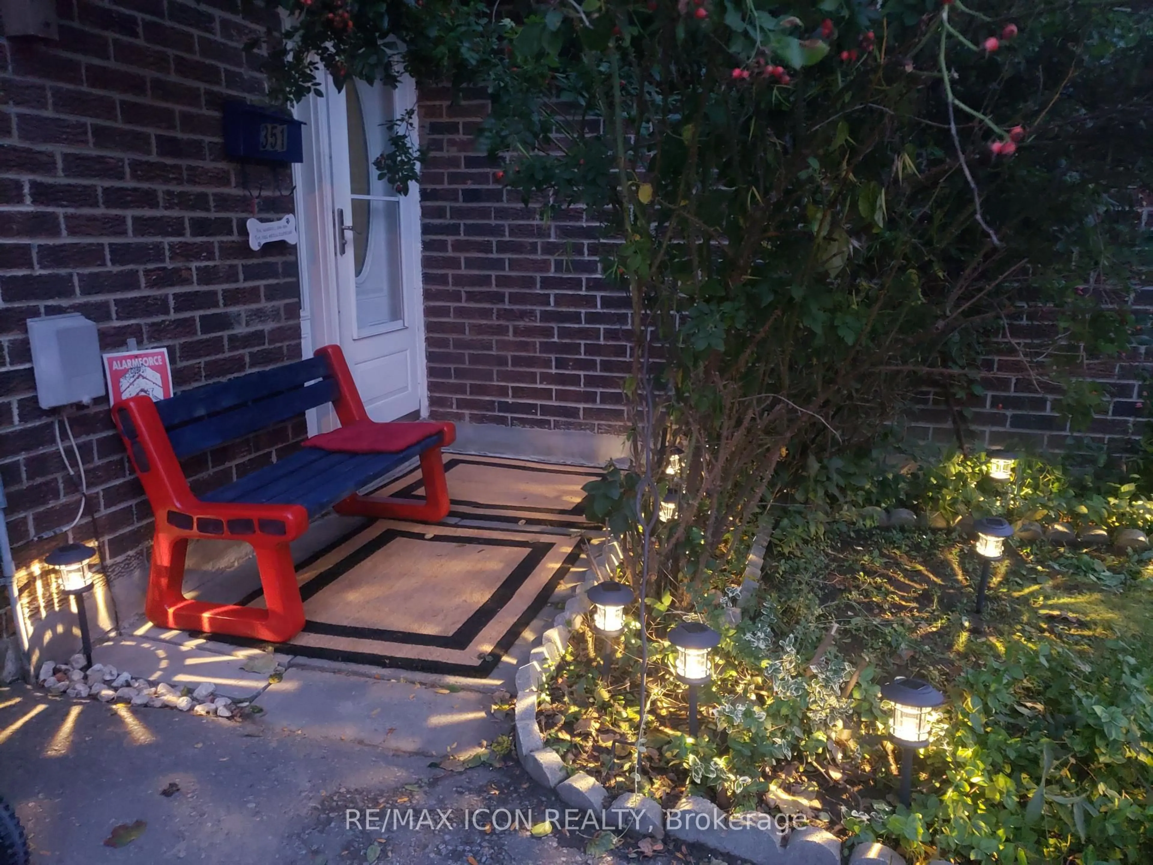 Unknown for 351 Trudelle St, Toronto Ontario M1J 3J9