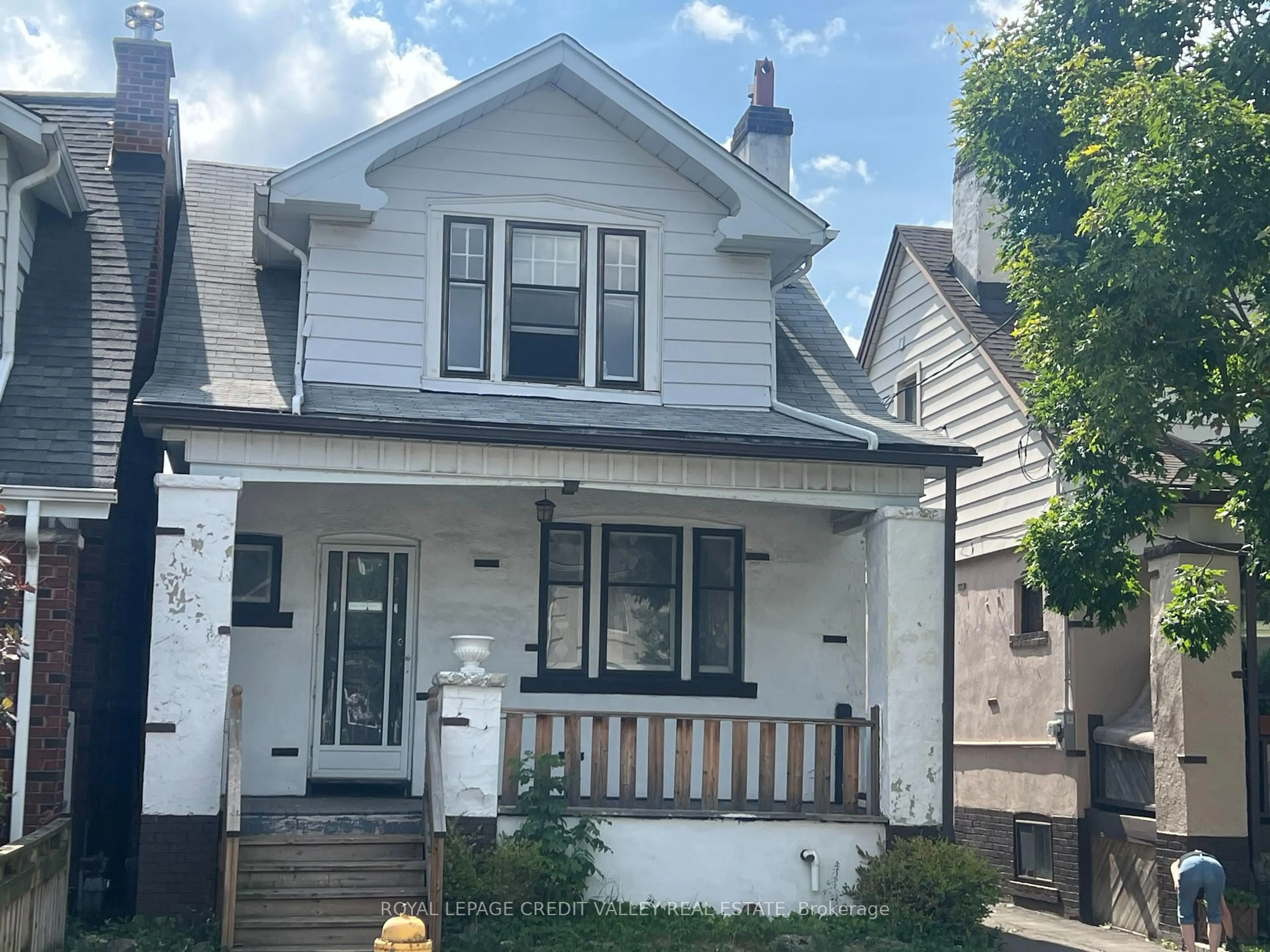 Home with vinyl exterior material, street for 12 Stanhope Ave, Toronto Ontario M4K 3N5