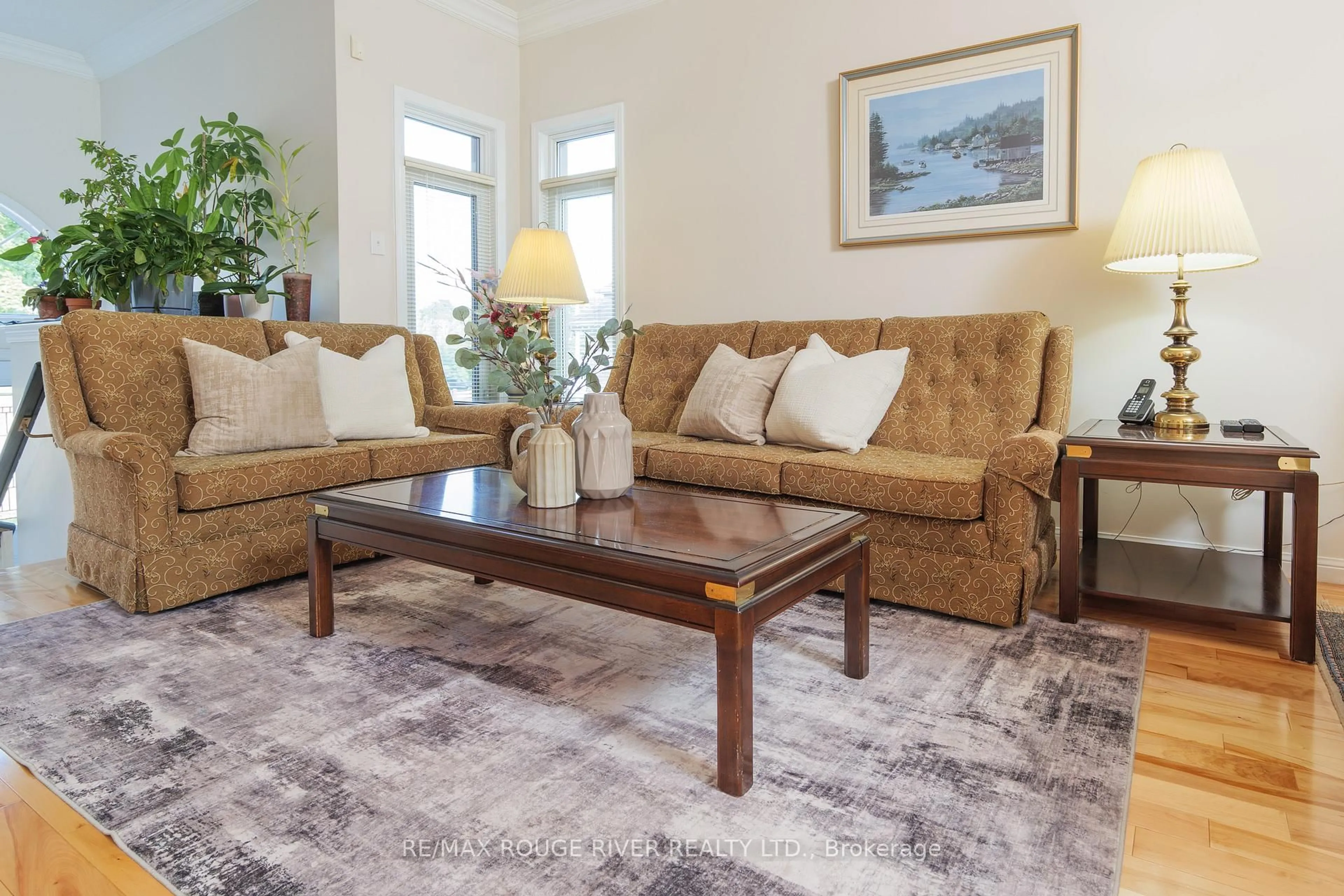 Living room with furniture, carpet floor for 1936 Rosebank Rd, Pickering Ontario L1V 1P8