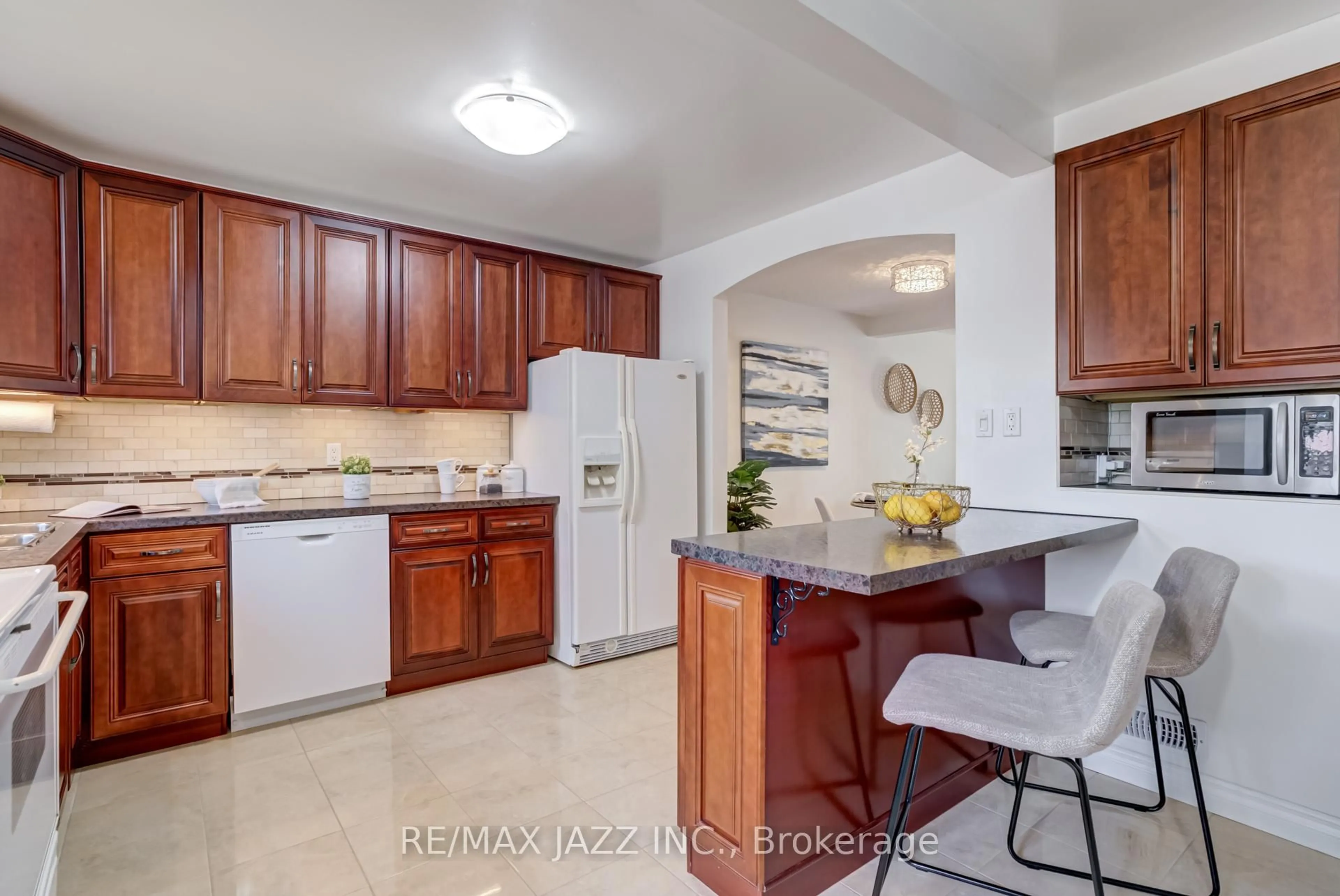 Unknown for 1352 Wecker Dr, Oshawa Ontario L1J 6M9