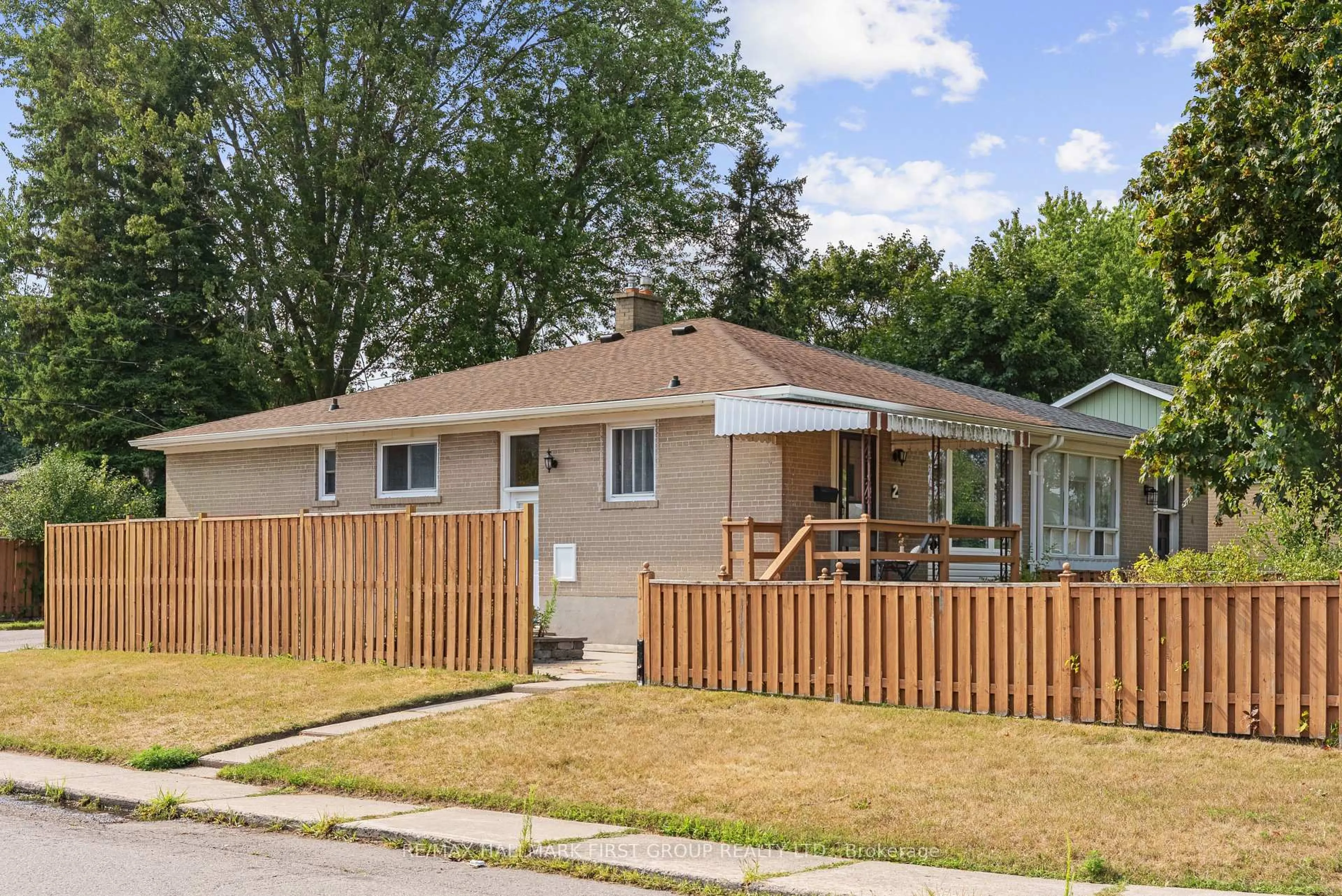 Home with vinyl exterior material, street for 2 Thorncroft Cres, Ajax Ontario L1S 2S2