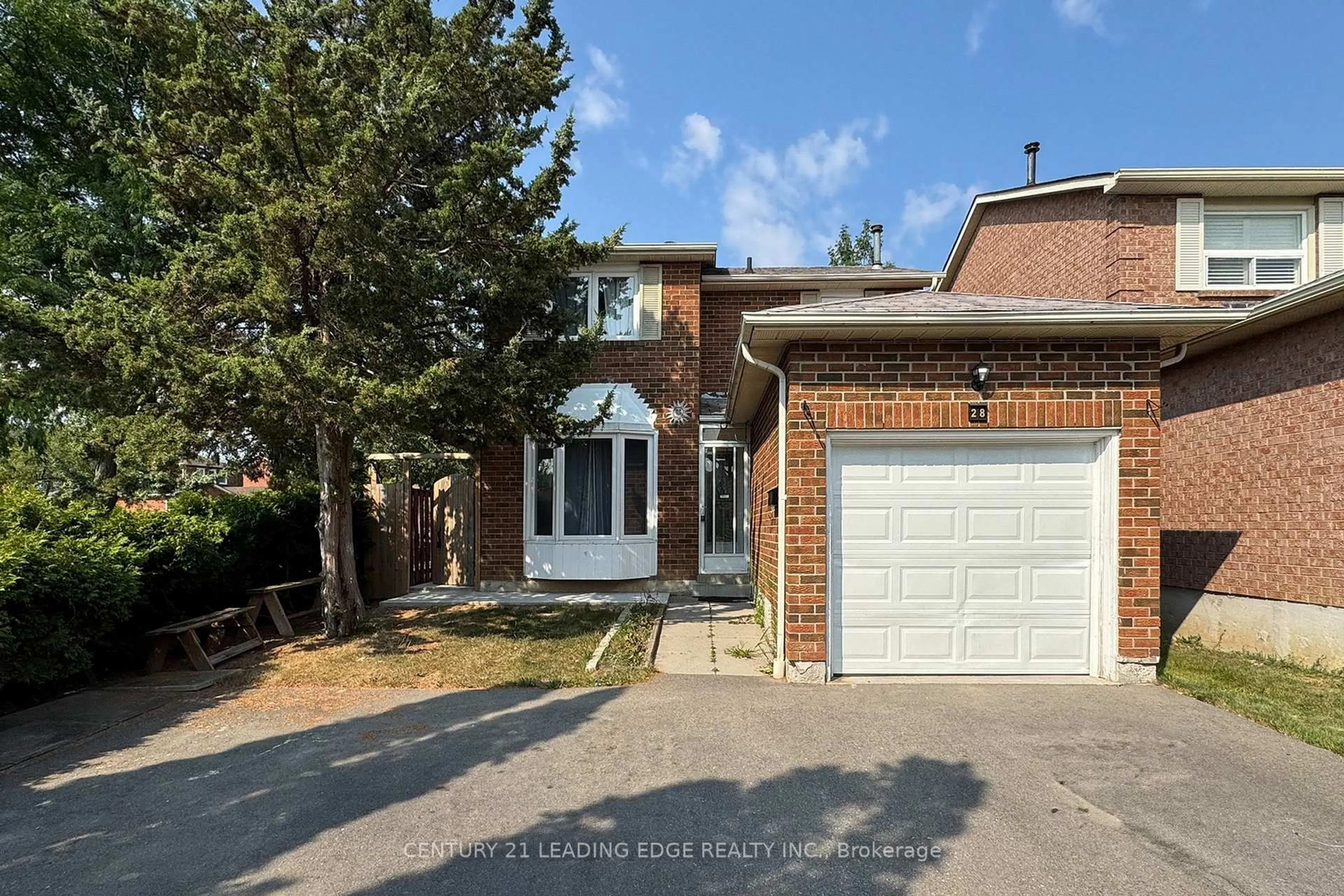 Home with brick exterior material, street for 28 Longsword Dr, Toronto Ontario M1V 3A3