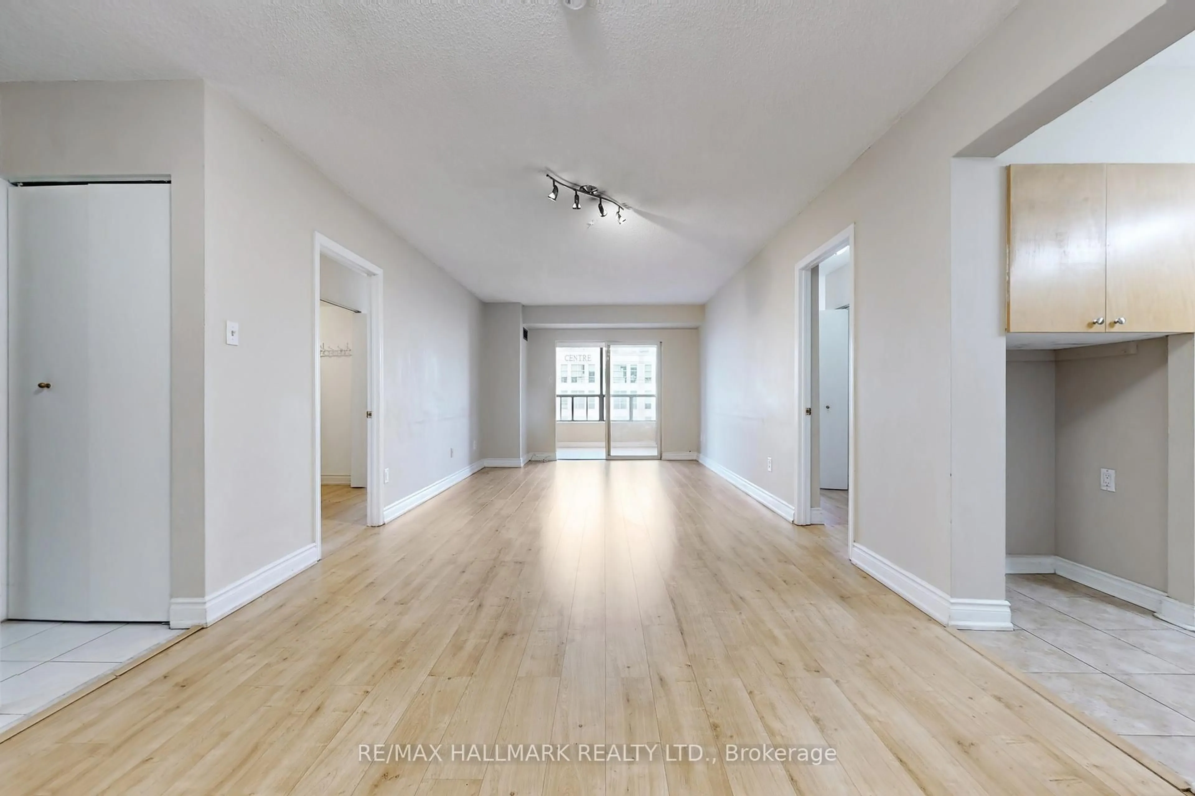 A pic of a room for 39 Kimbercroft Crt #411, Toronto Ontario M1S 5B5