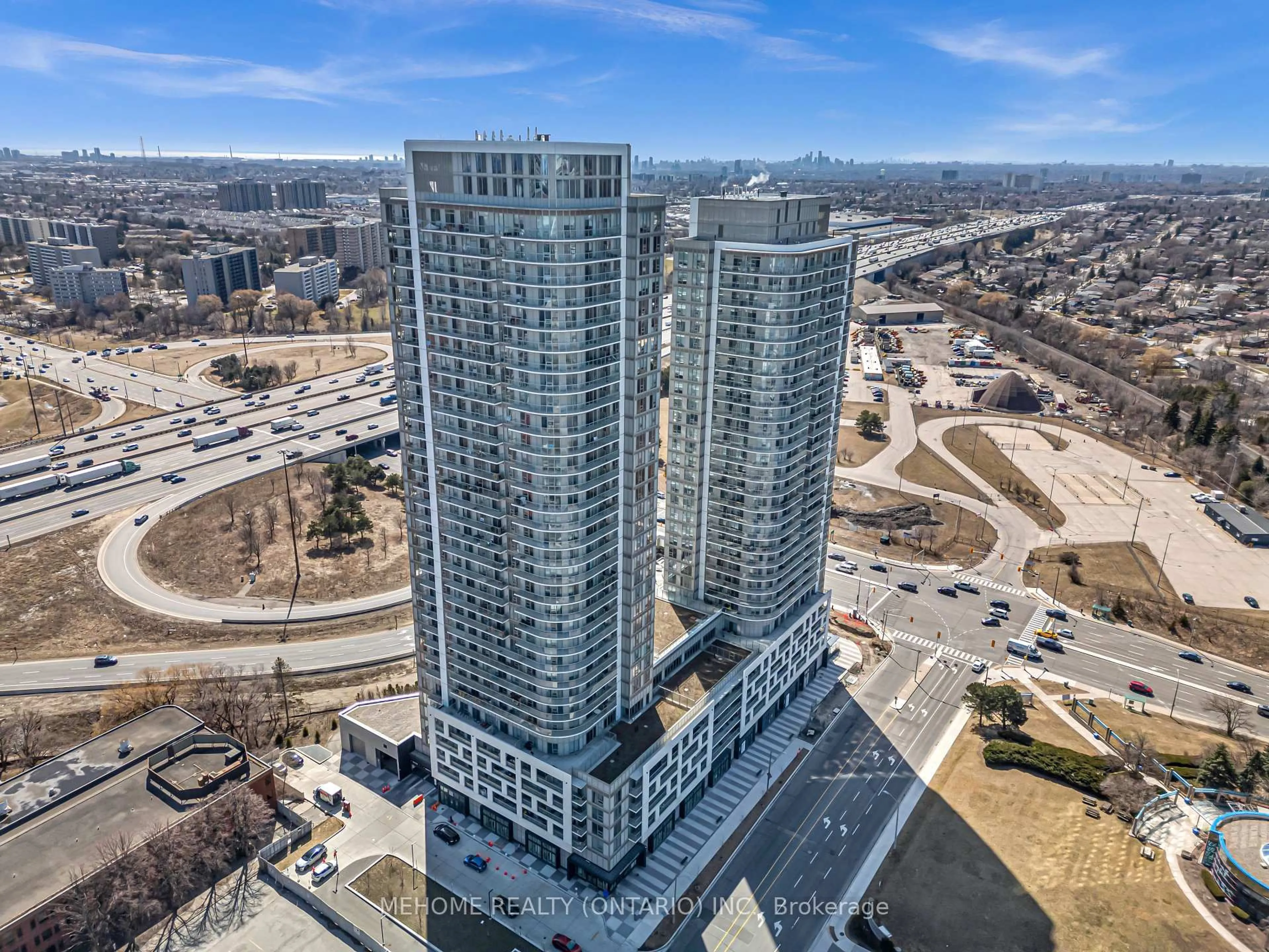 A pic from outside/outdoor area/front of a property/back of a property/a pic from drone, city buildings view from balcony for 2031 KENNEDY Rd #3325, Toronto Ontario M1T 0B8