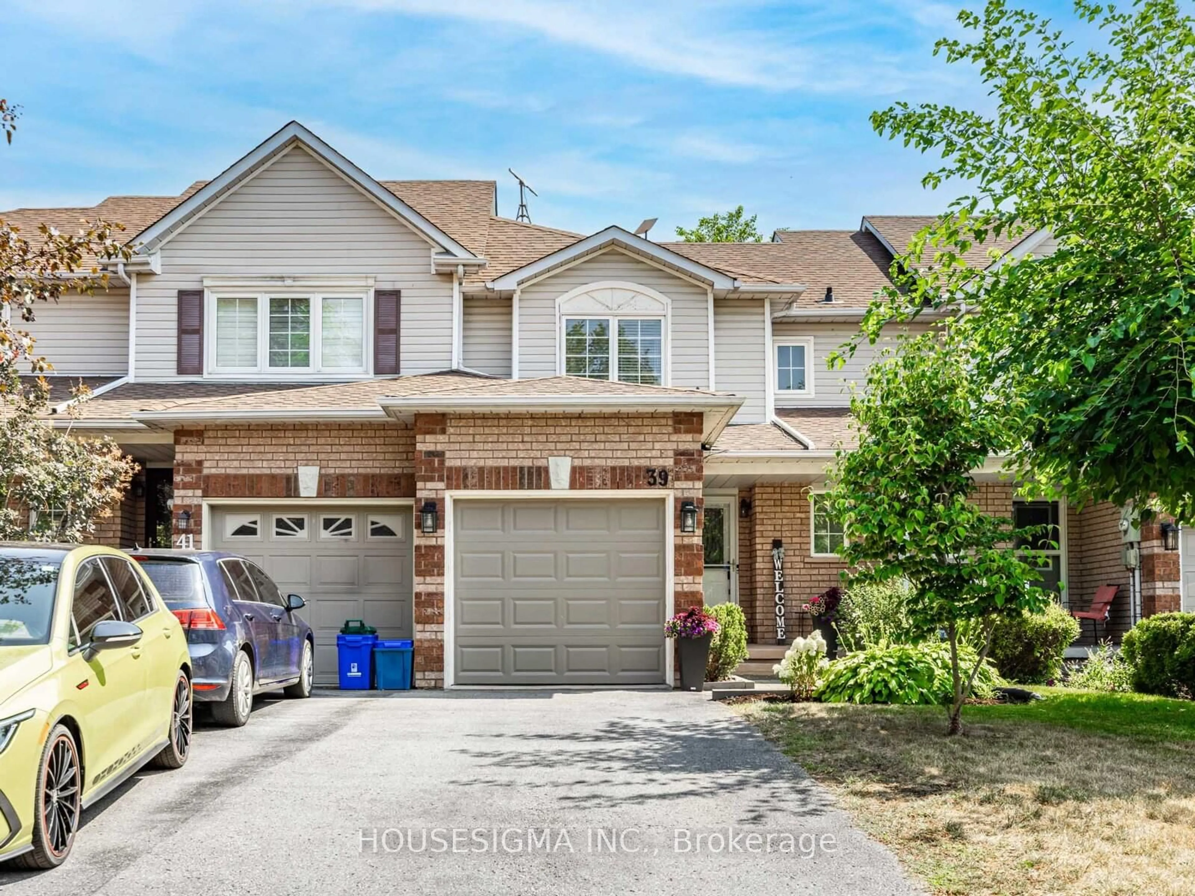 Home with brick exterior material, street for 39 Pidduck St, Clarington Ontario L1E 2W2