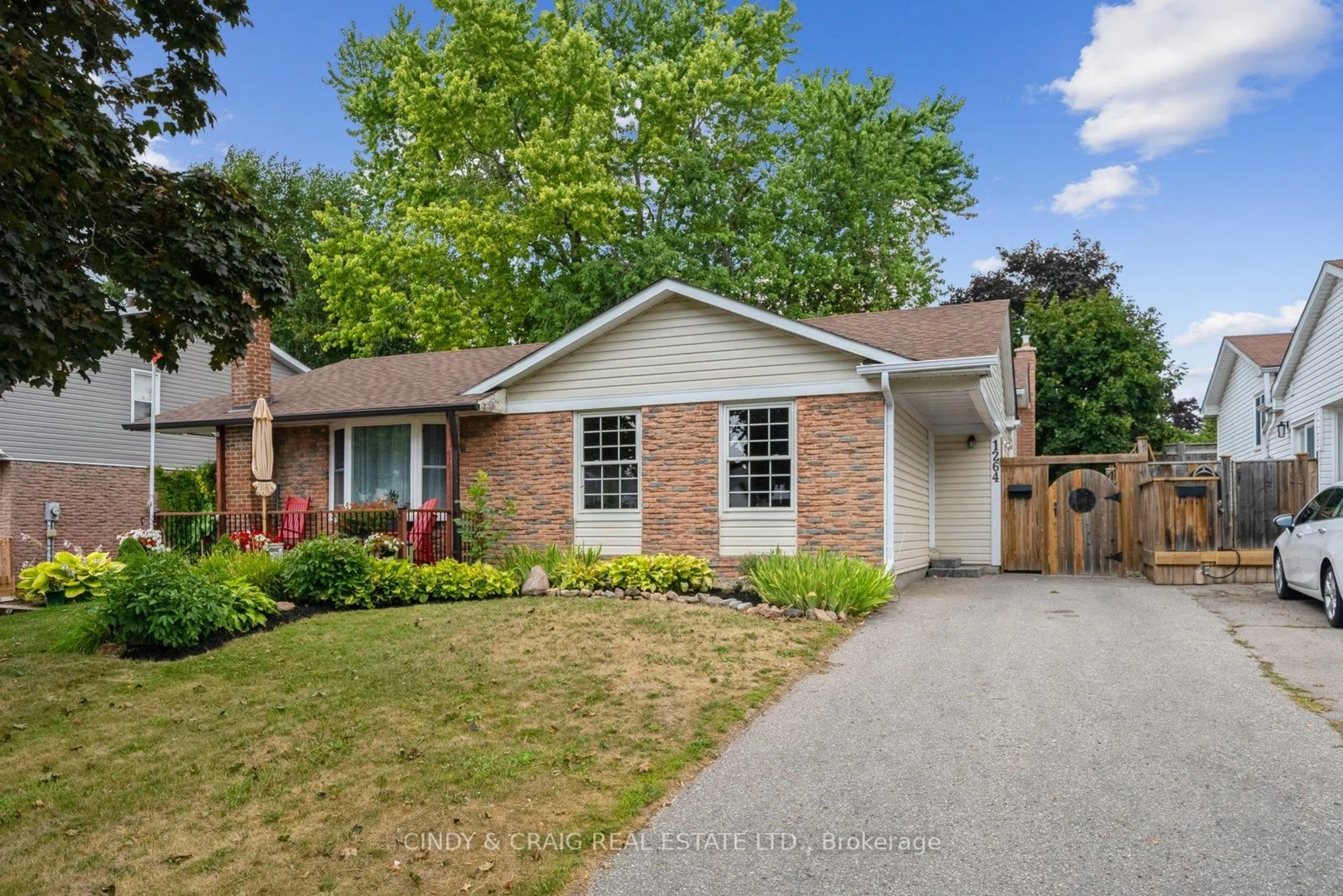Home with brick exterior material, street for 1264 Eldorado Ave, Oshawa Ontario L1K 1G3