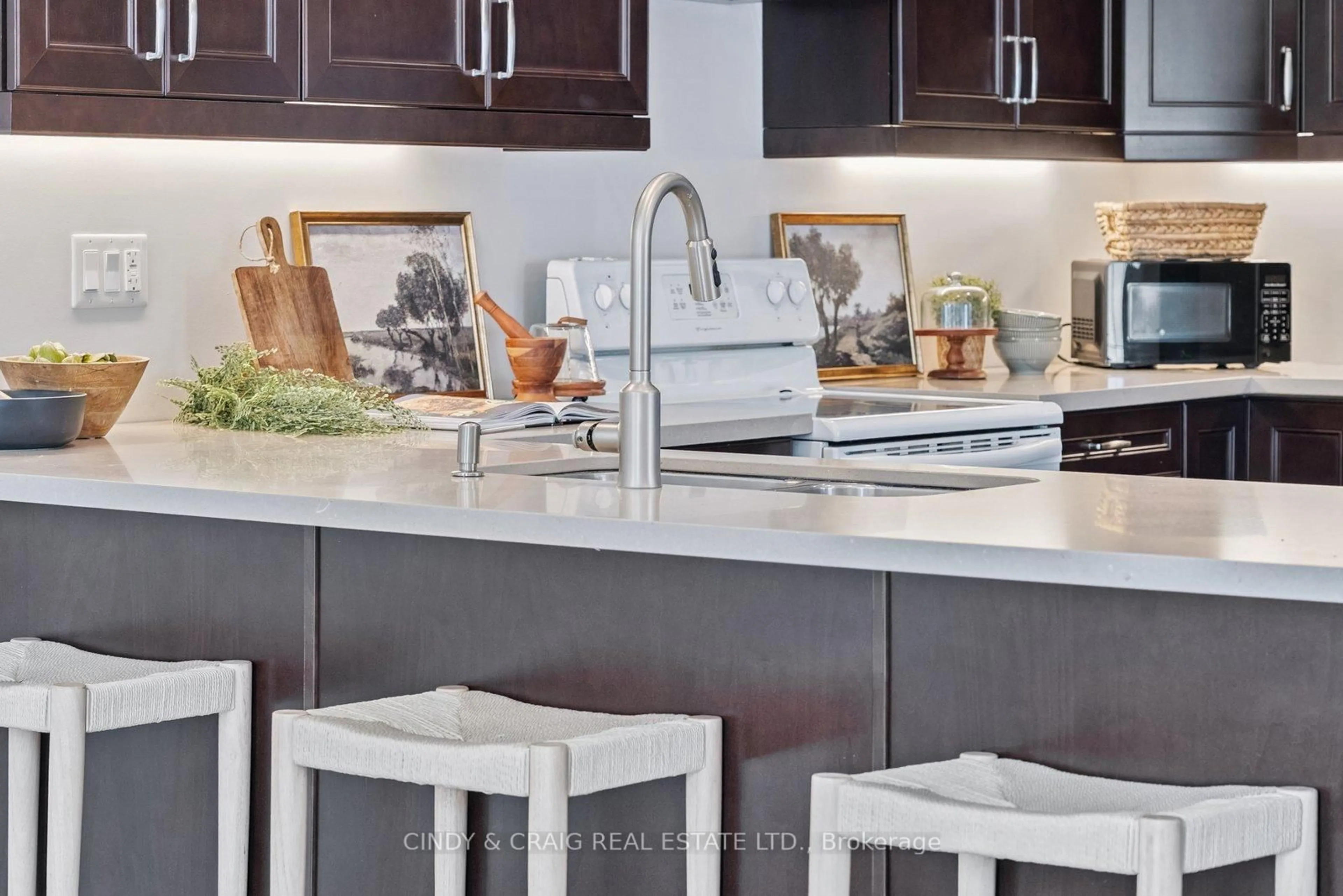 Contemporary kitchen, ceramic/tile floor for 1264 Eldorado Ave, Oshawa Ontario L1K 1G3