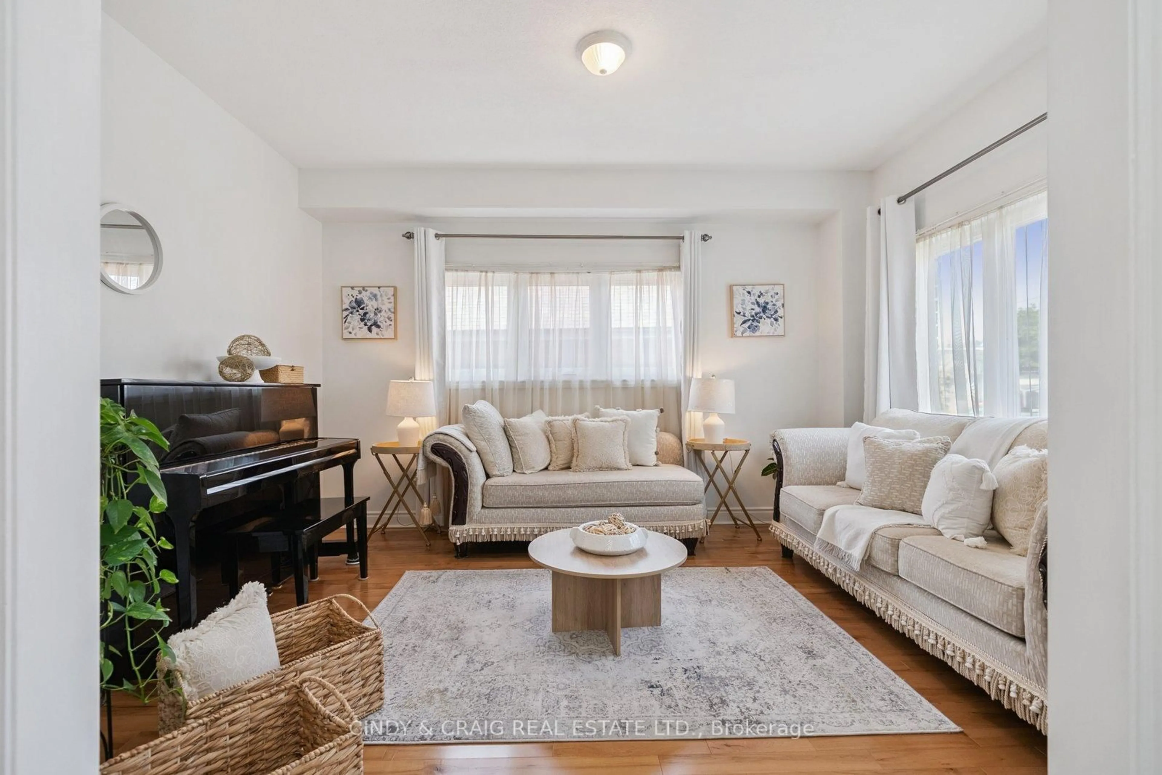 Living room with furniture, unknown for 2504 Prestonvale Rd, Clarington Ontario L1E 2S1