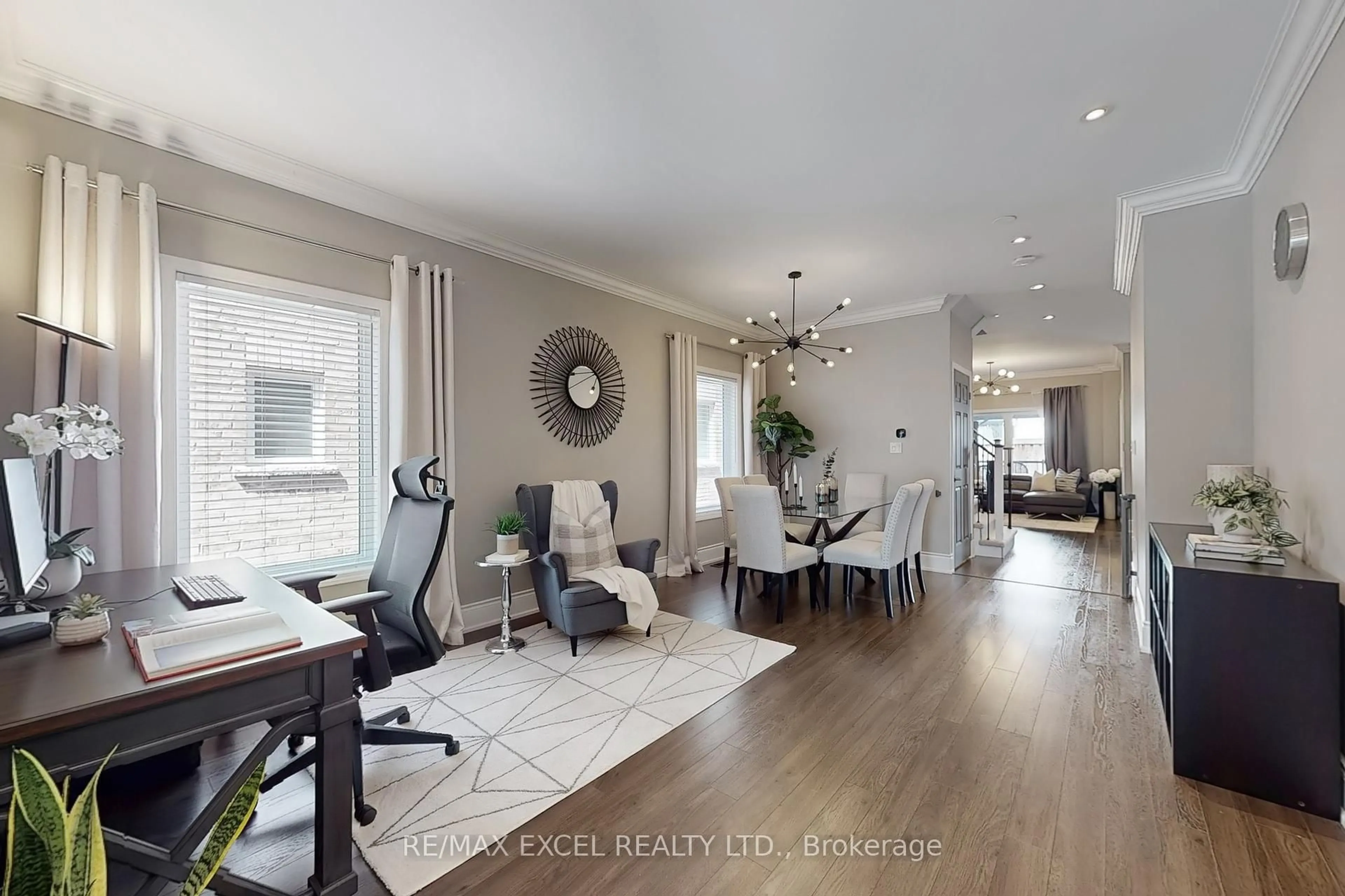 Unknown for 5 Sandgate St, Whitby Ontario L1R 0L3