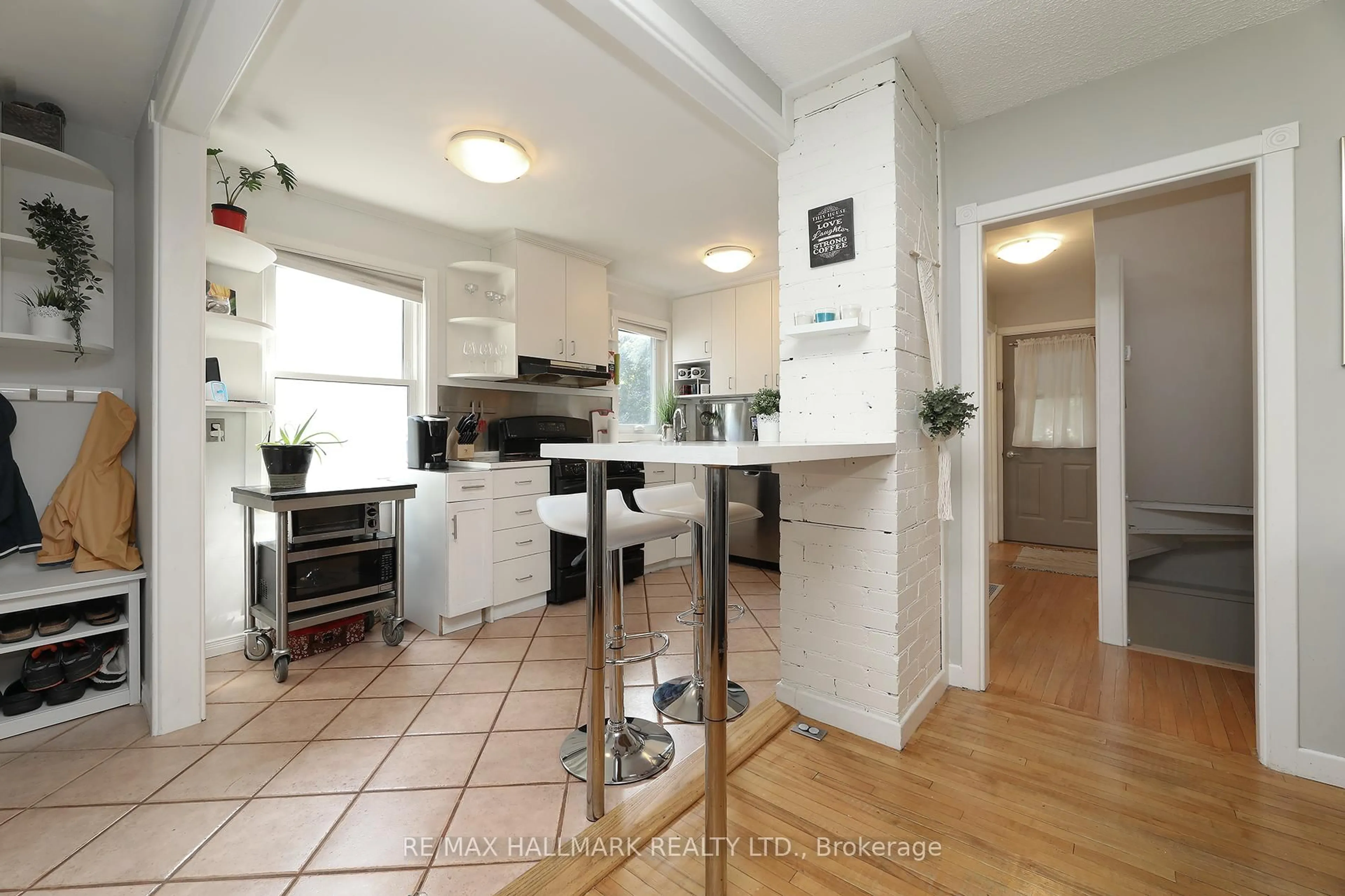 Unknown for 1 Furnival Rd, Toronto Ontario M4B 1W1