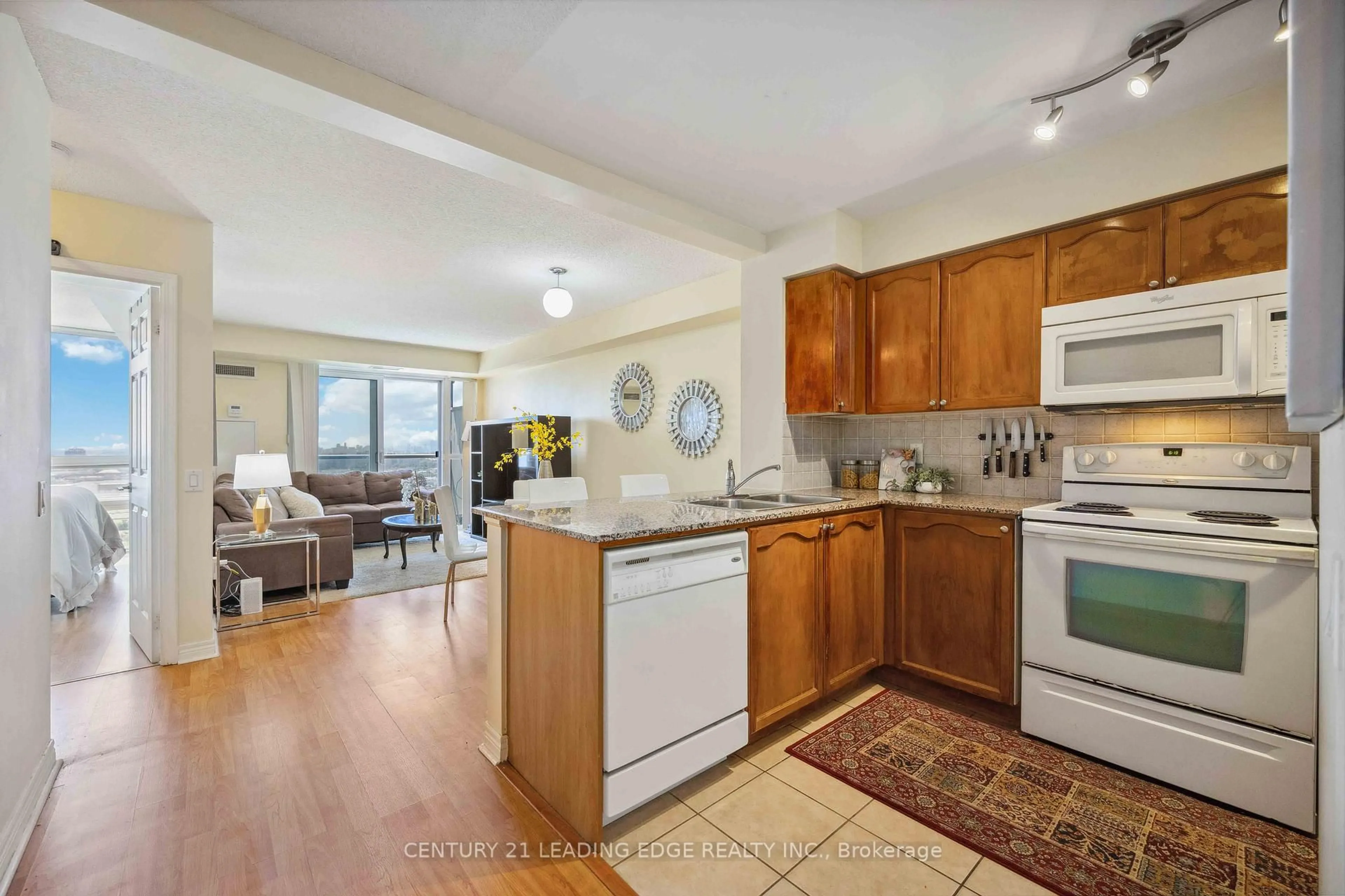 Open concept kitchen, unknown for 83 Borough Dr #2301, Toronto Ontario M1P 5E4