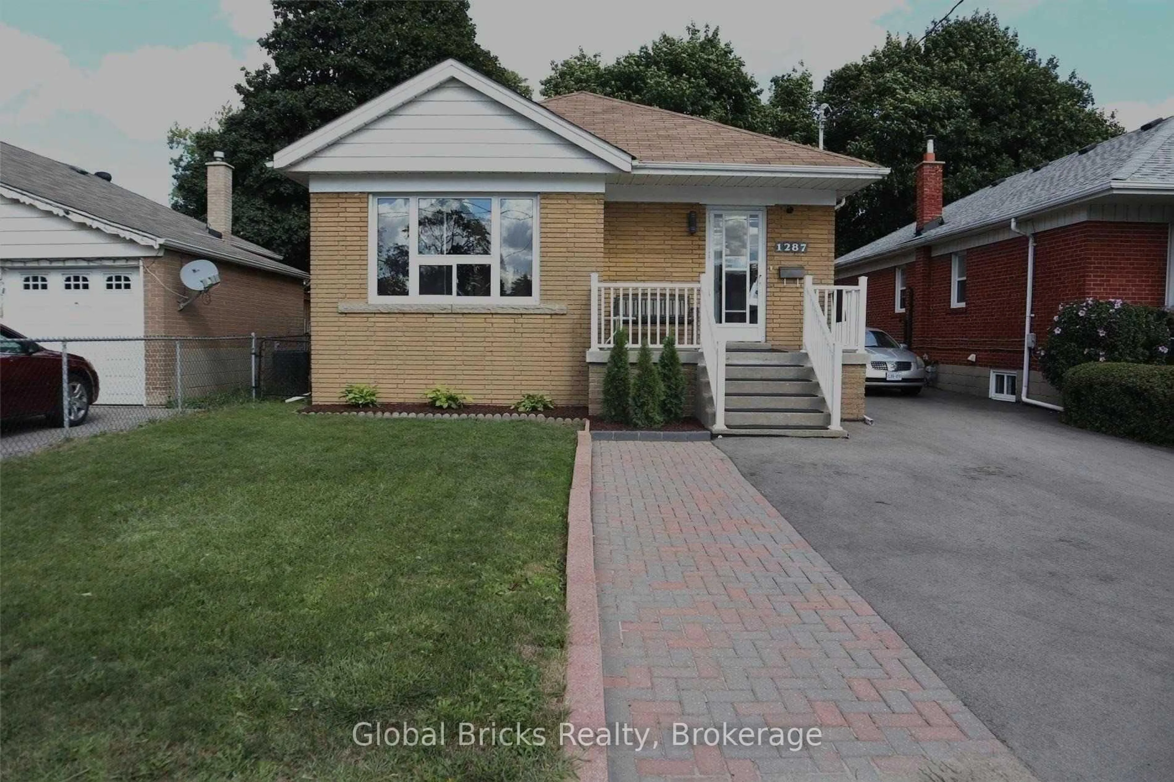 Home with brick exterior material, street for 1287 Warden Ave, Toronto Ontario M1R 2R5