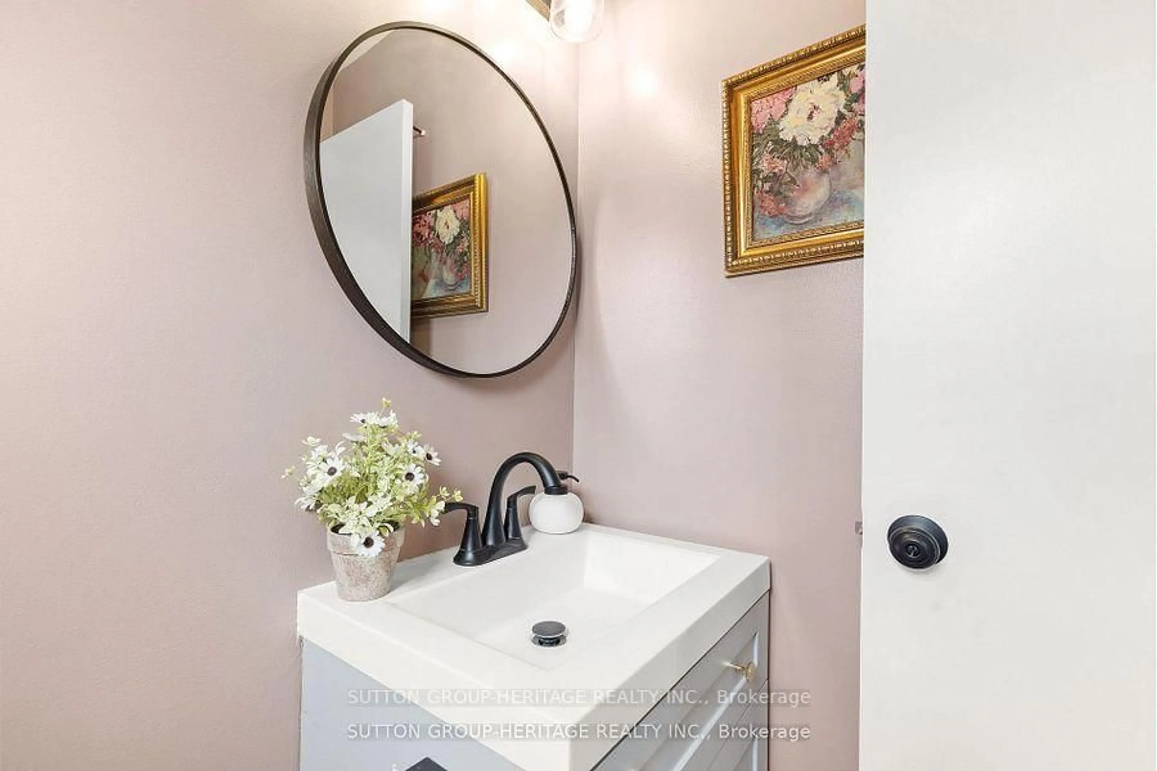 Contemporary bathroom, ceramic/tile floor for 765 Oklahoma Dr #10, Pickering Ontario L1W 3C9