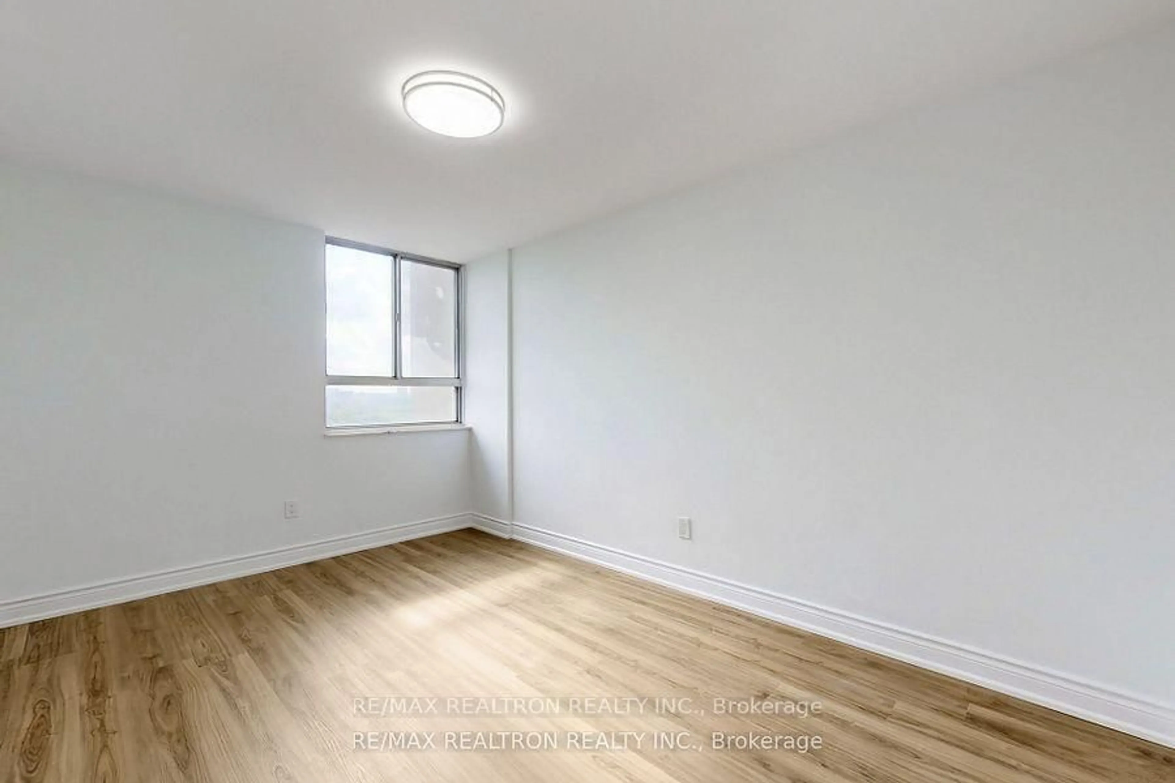 A pic of a room for 1 Massey Sq #1506, Toronto Ontario M4C 5L4