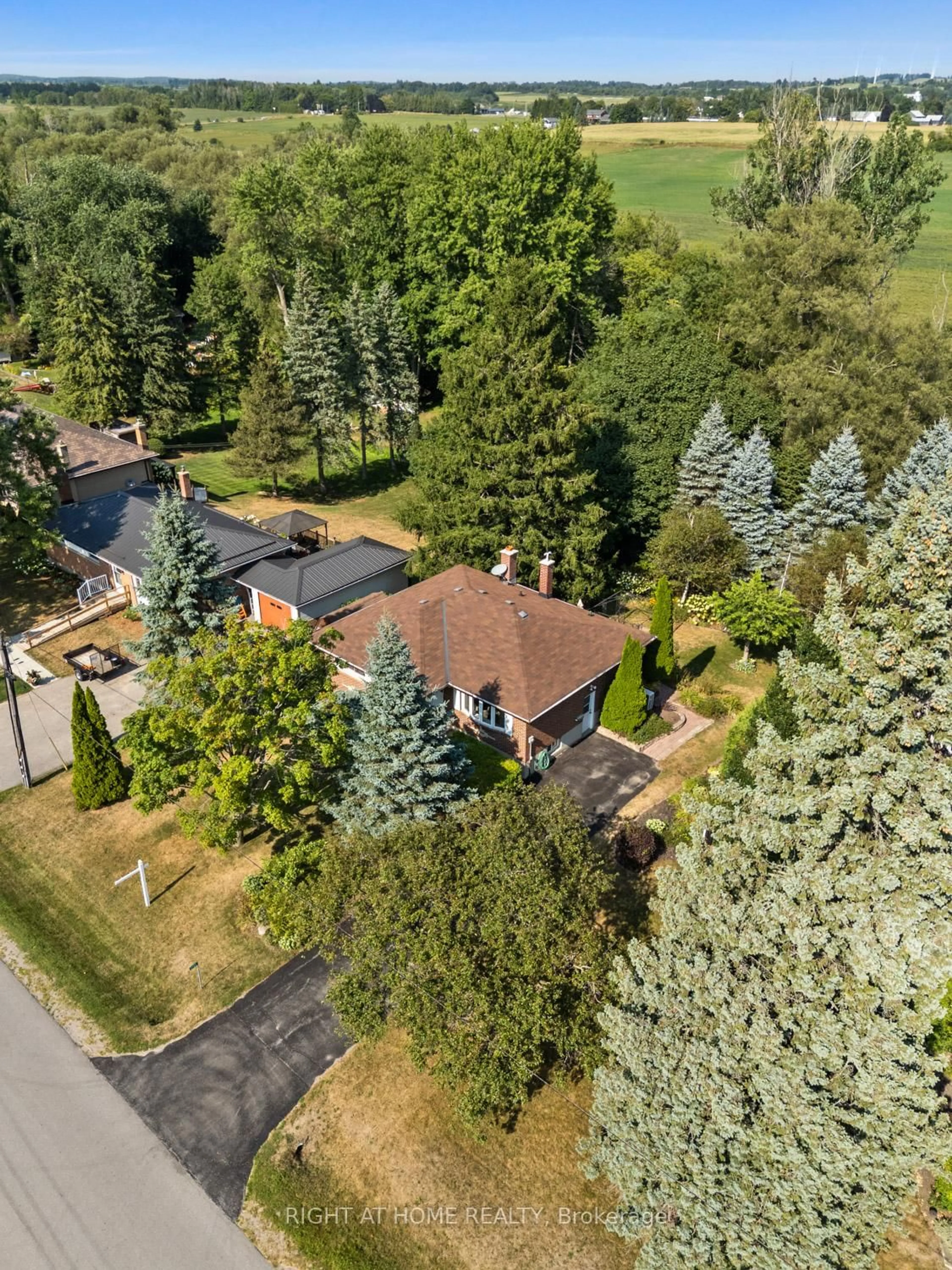 A pic from outside/outdoor area/front of a property/back of a property/a pic from drone, street for 5741 Ochonski Rd, Clarington Ontario L0B 1M0