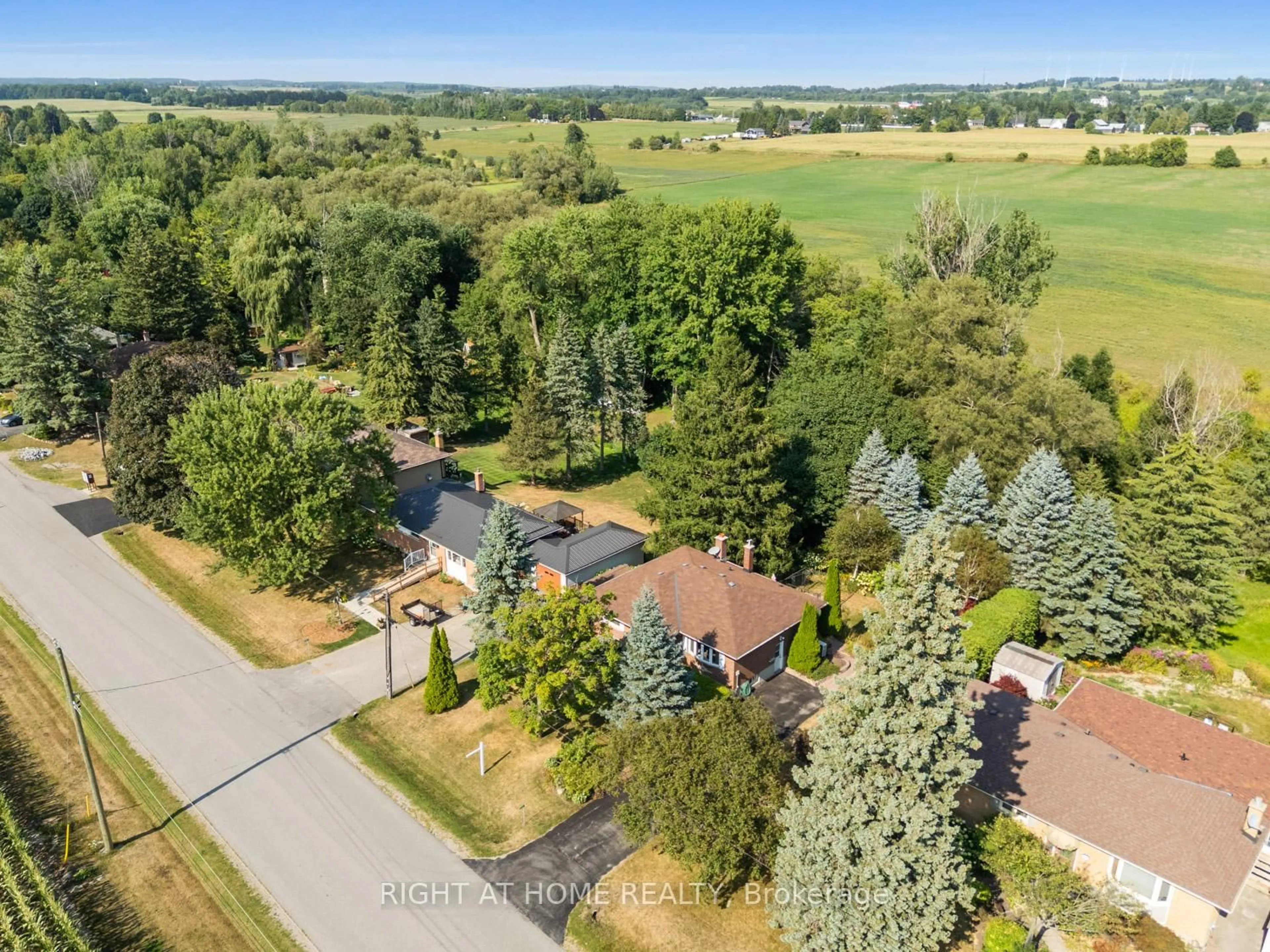 A pic from outside/outdoor area/front of a property/back of a property/a pic from drone, unknown for 5741 Ochonski Rd, Clarington Ontario L0B 1M0