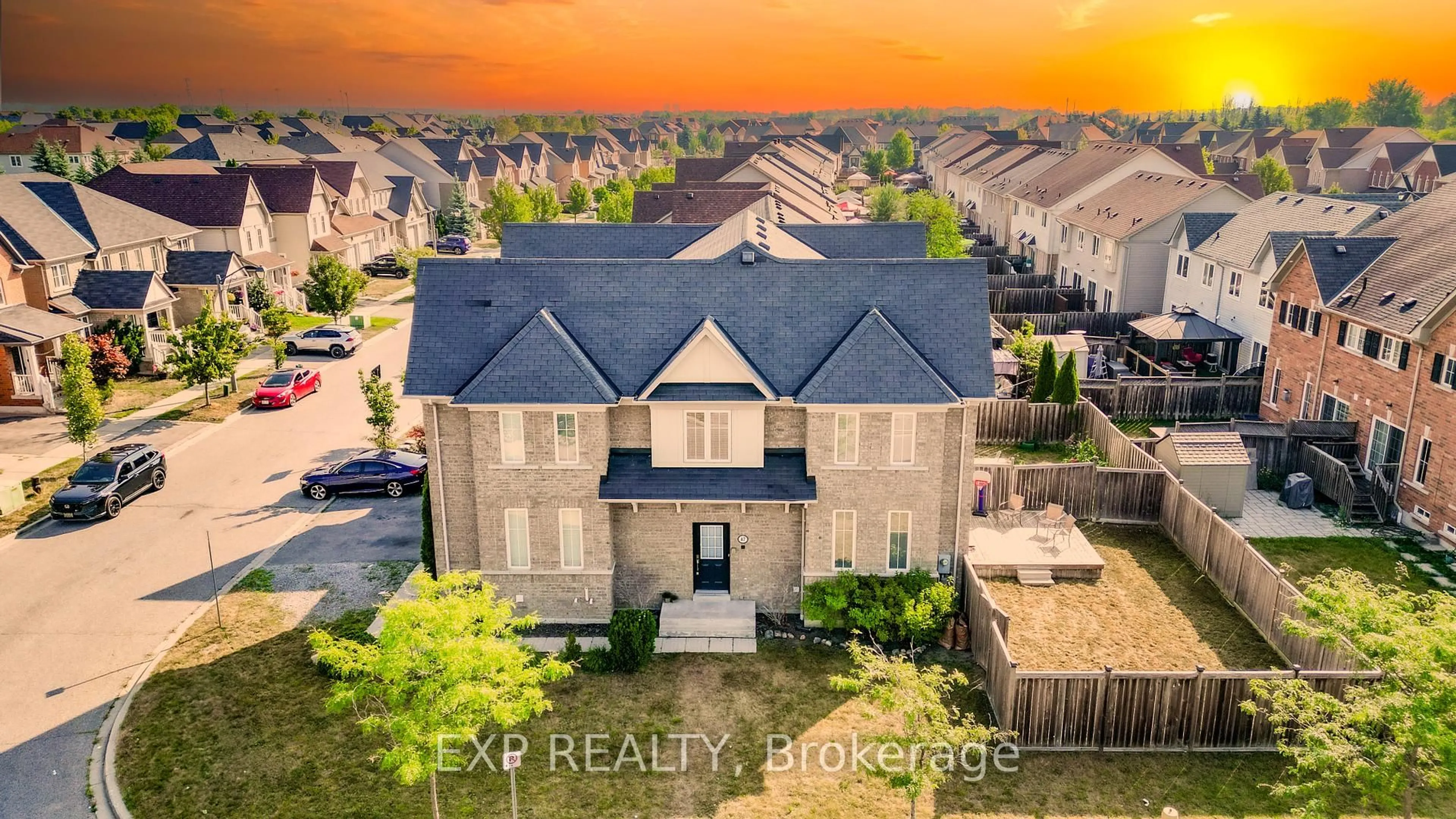 A pic from outside/outdoor area/front of a property/back of a property/a pic from drone, unknown for 47 Westray Cres, Ajax Ontario L1Z 0B3