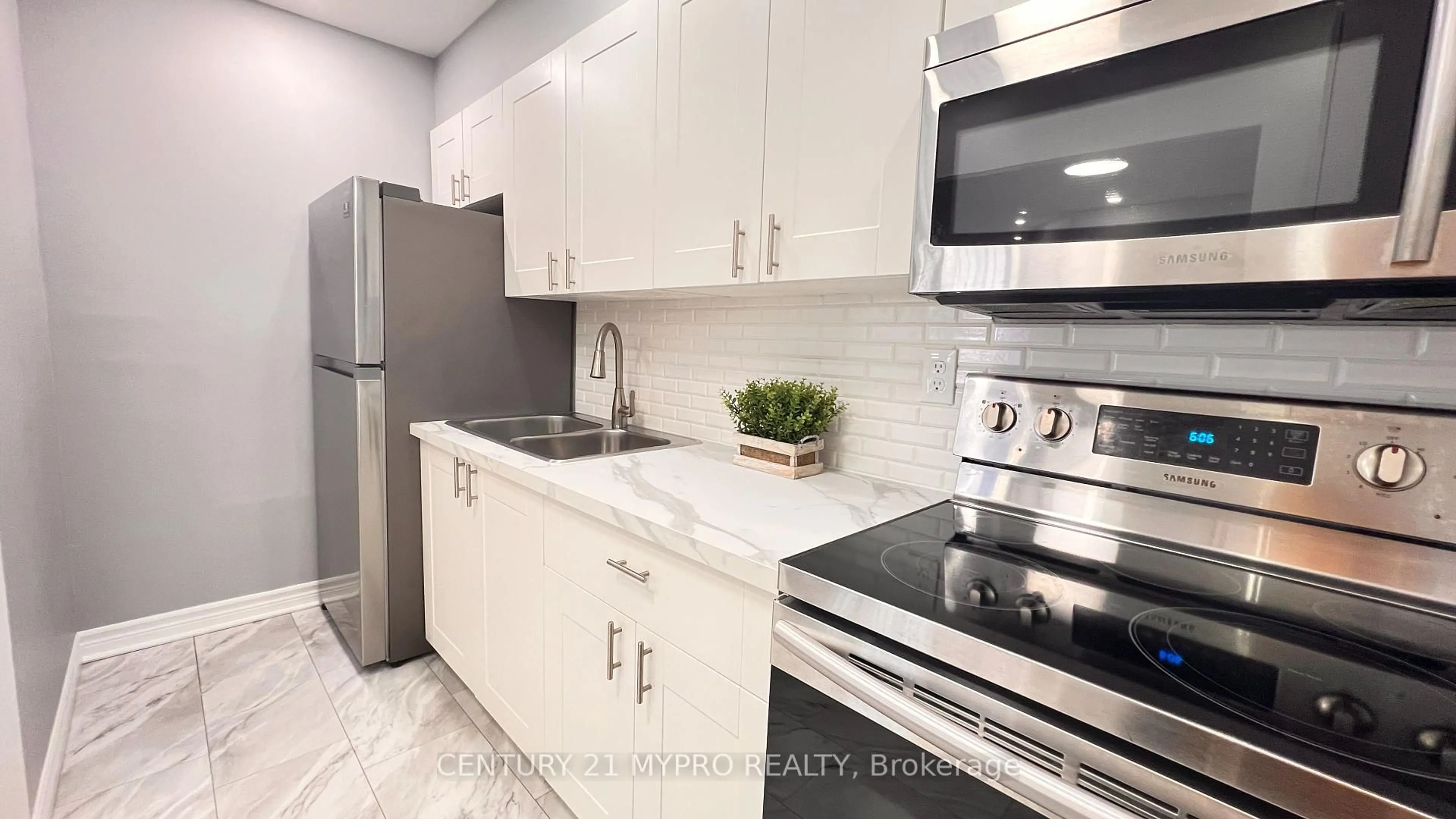 Unknown for 100 Mornelle Crt #1034, Toronto Ontario M1E 4X2