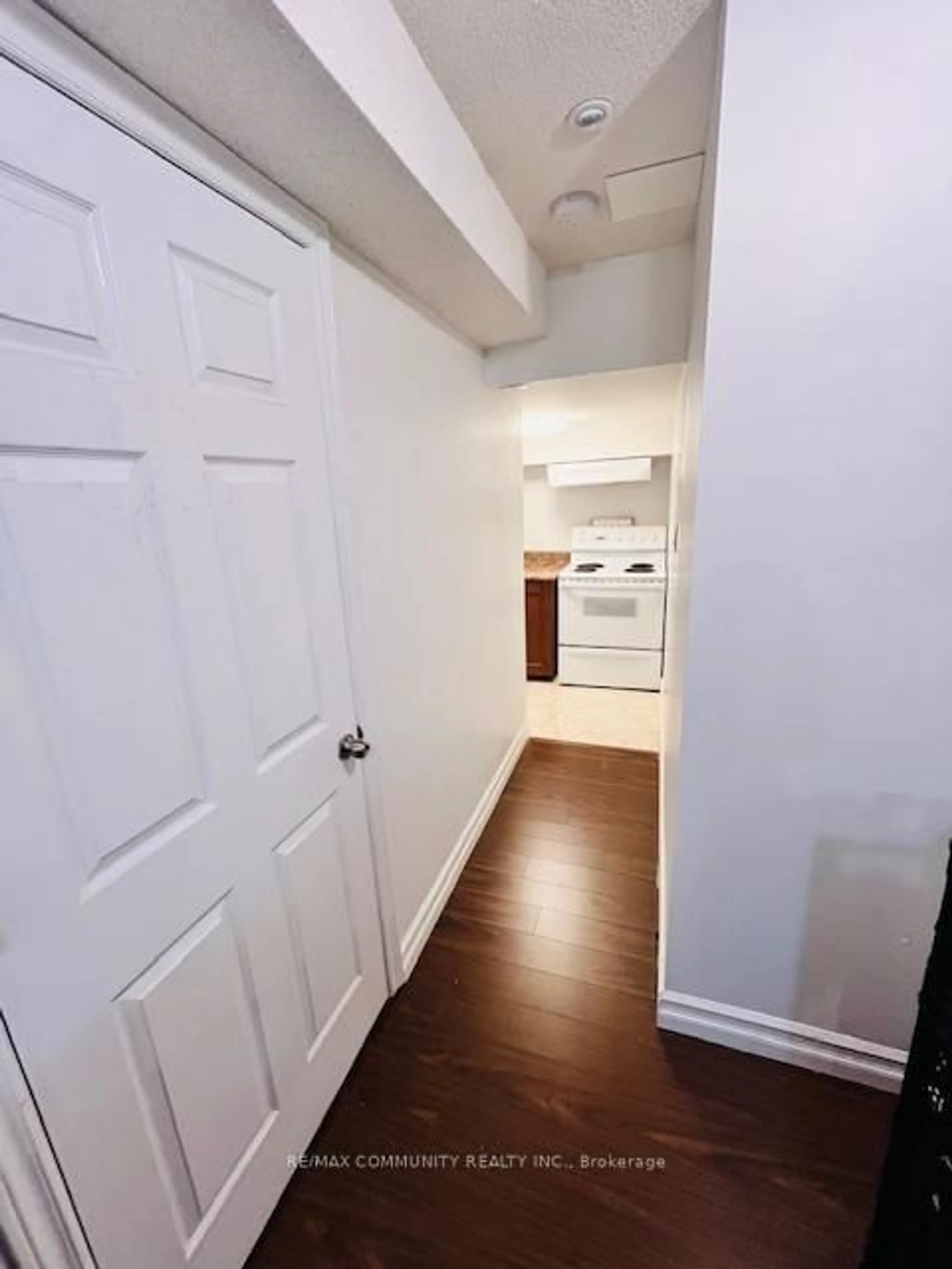 A pic of a room for 106 Barnham St, Ajax Ontario L1Z 2B2
