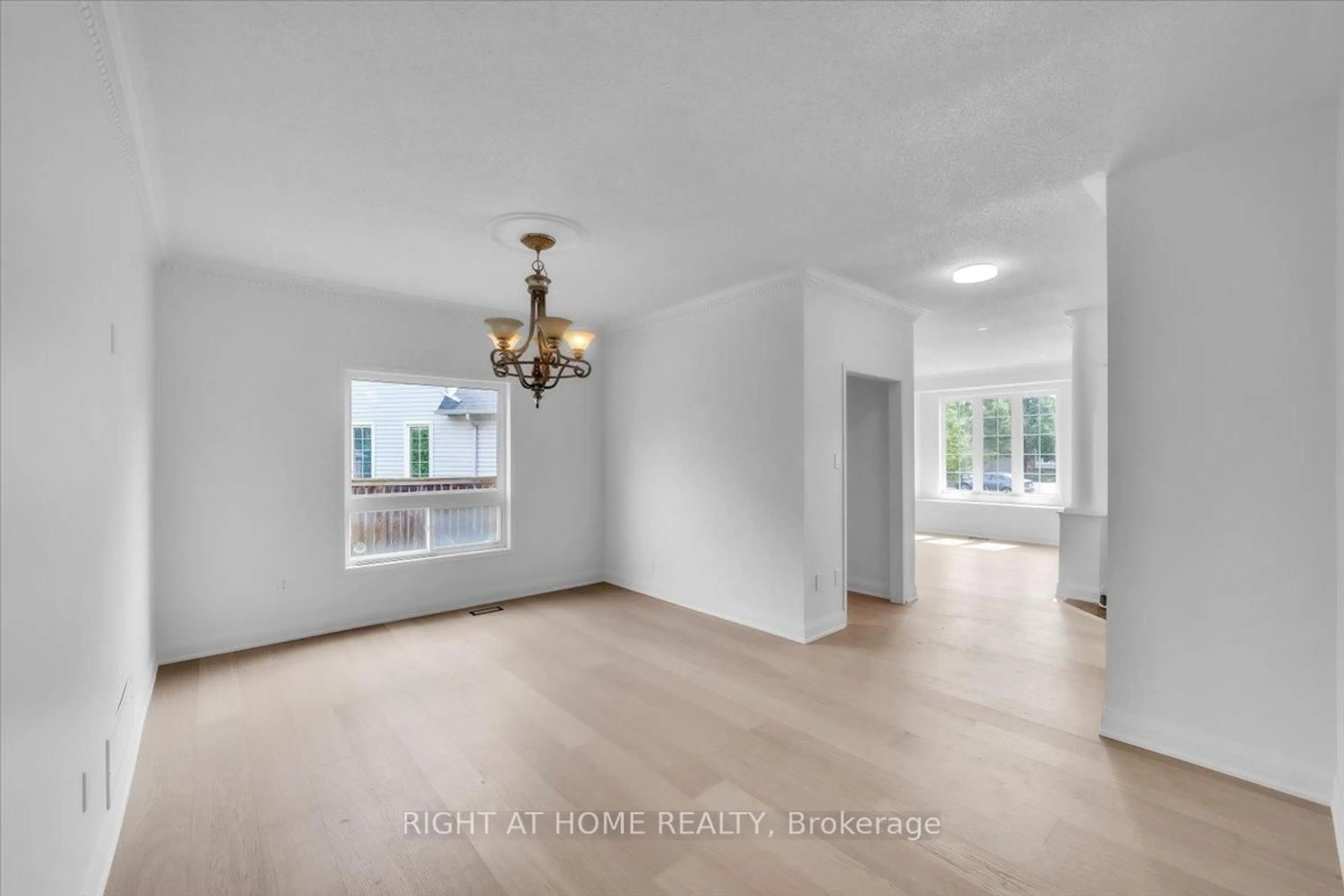 A pic of a room for 18 McQueen Cres, Ajax Ontario L1T 4Y8