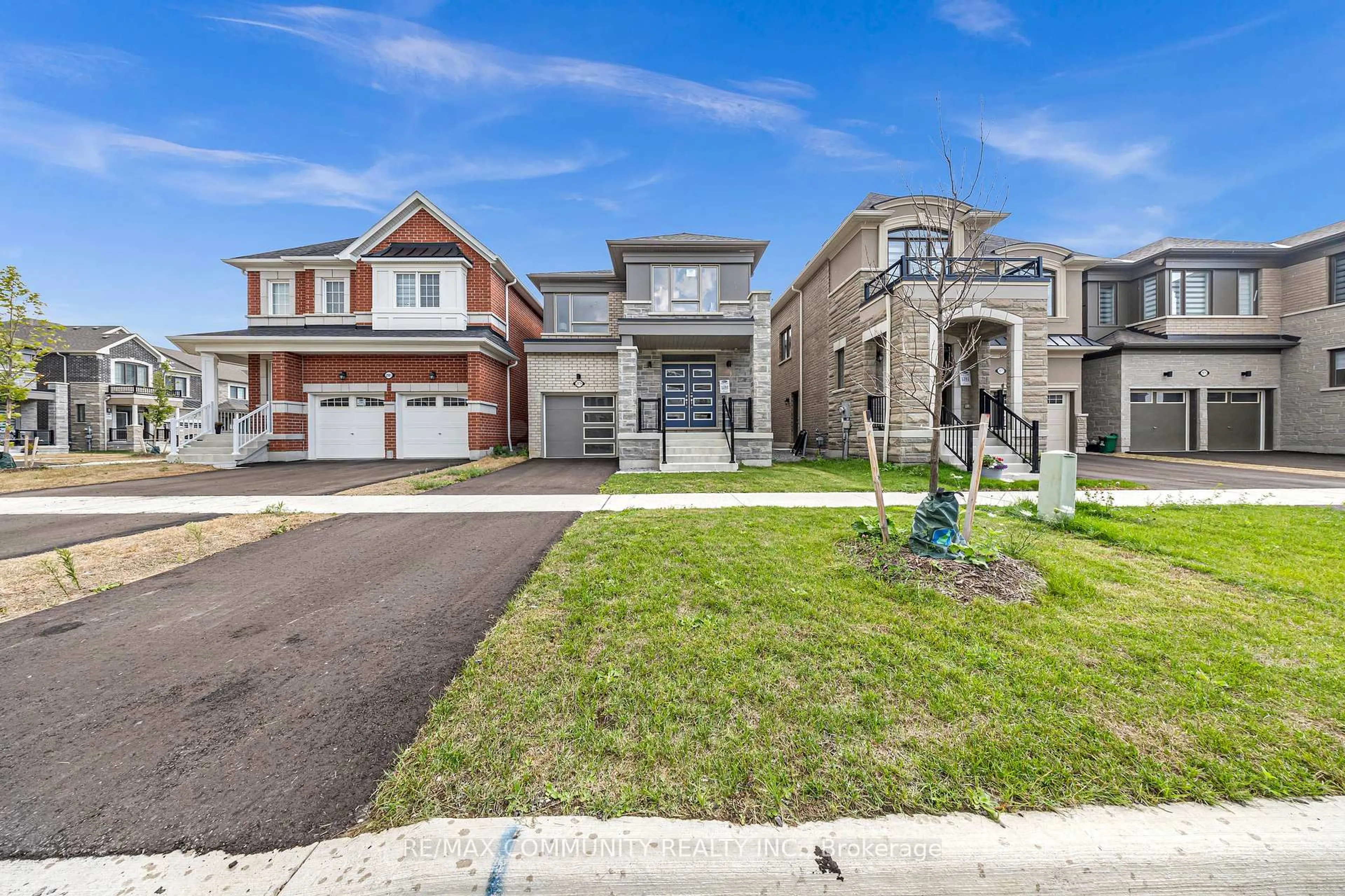 Unknown for 2979 Heartwood Lane, Pickering Ontario L1X 0P1