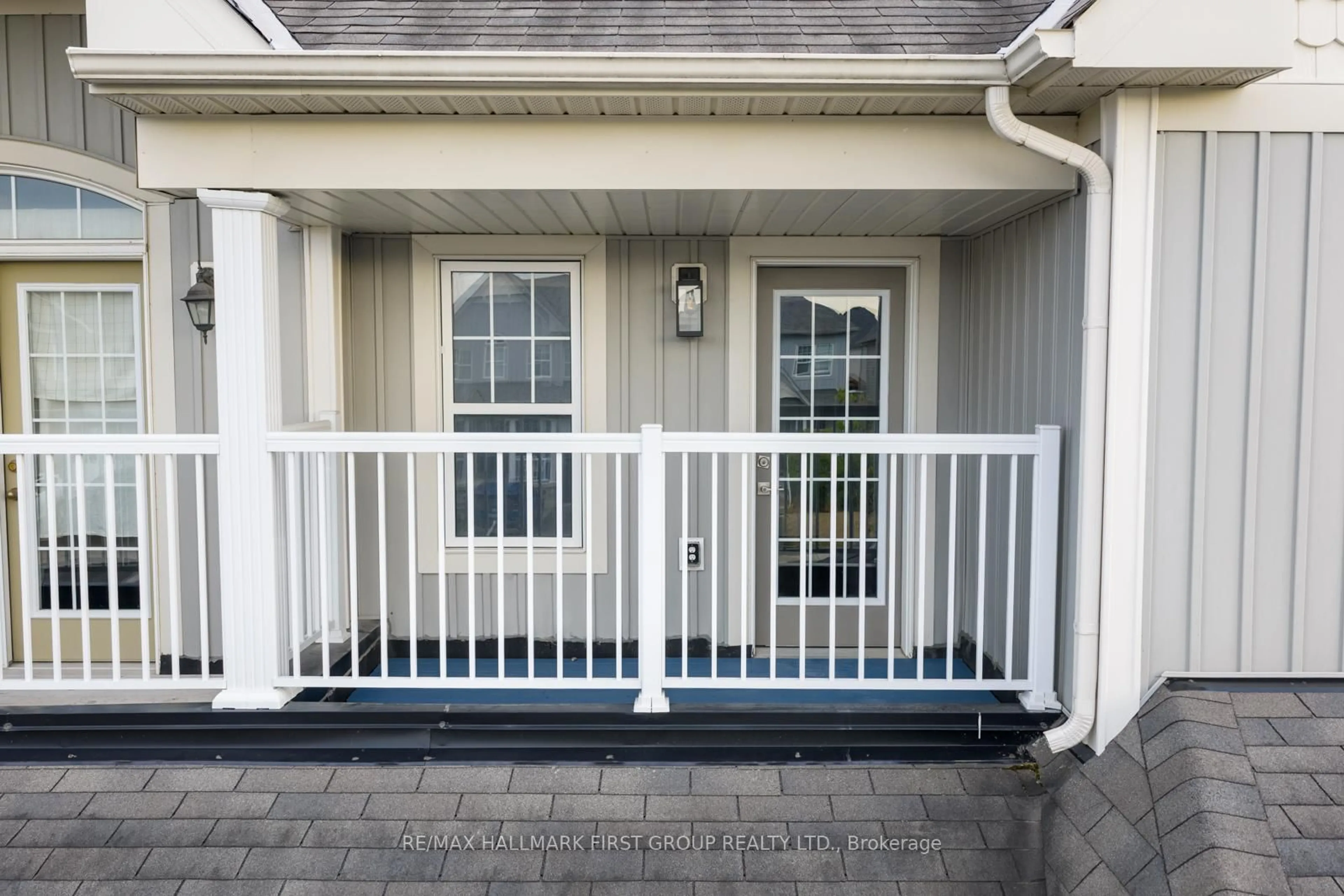 Home with vinyl exterior material, street for 23 Sidney Rundle Ave, Clarington Ontario L1C 0P1