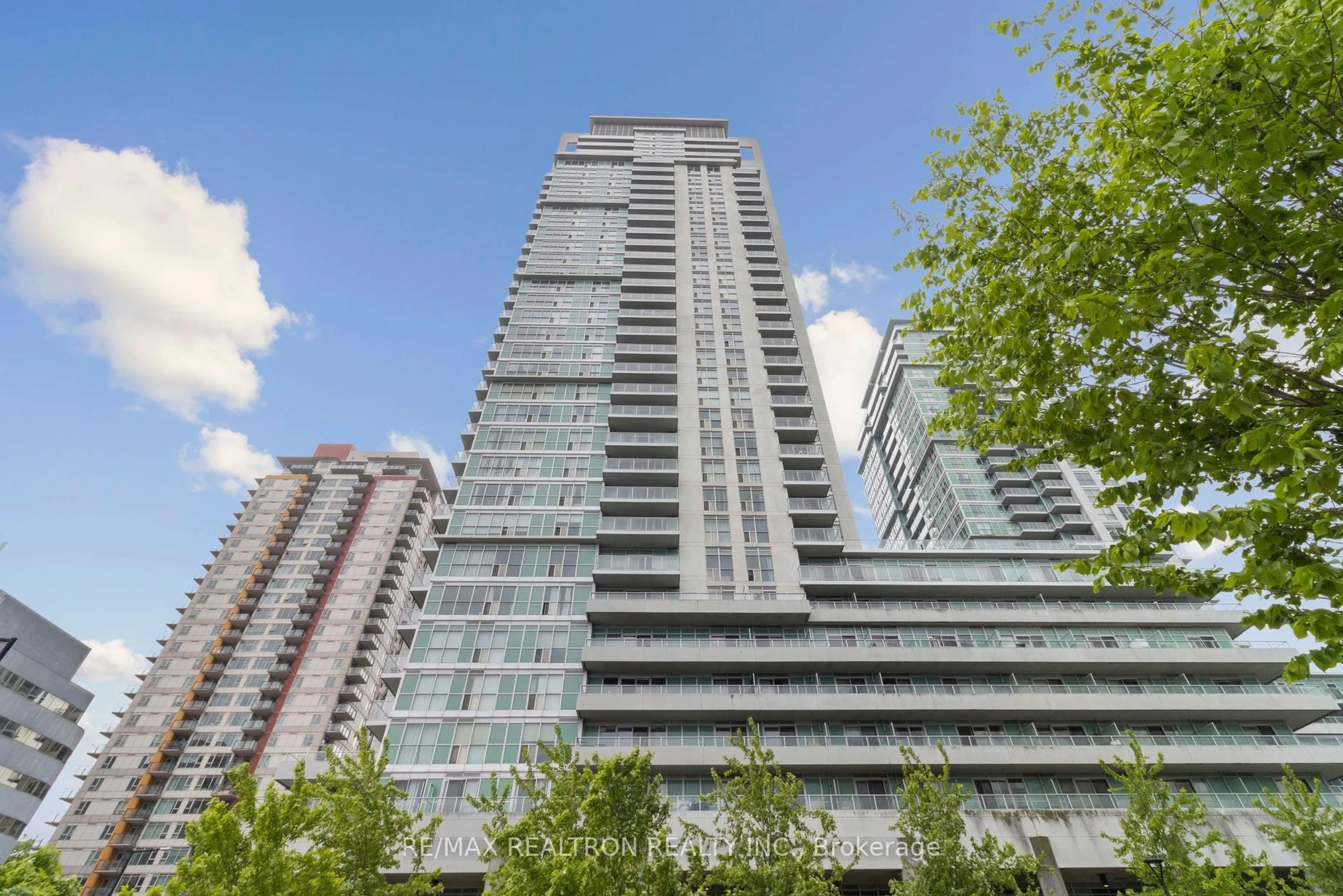 Patio, unknown for 70 Town Centre Crt #2604, Toronto Ontario M1P 0B2