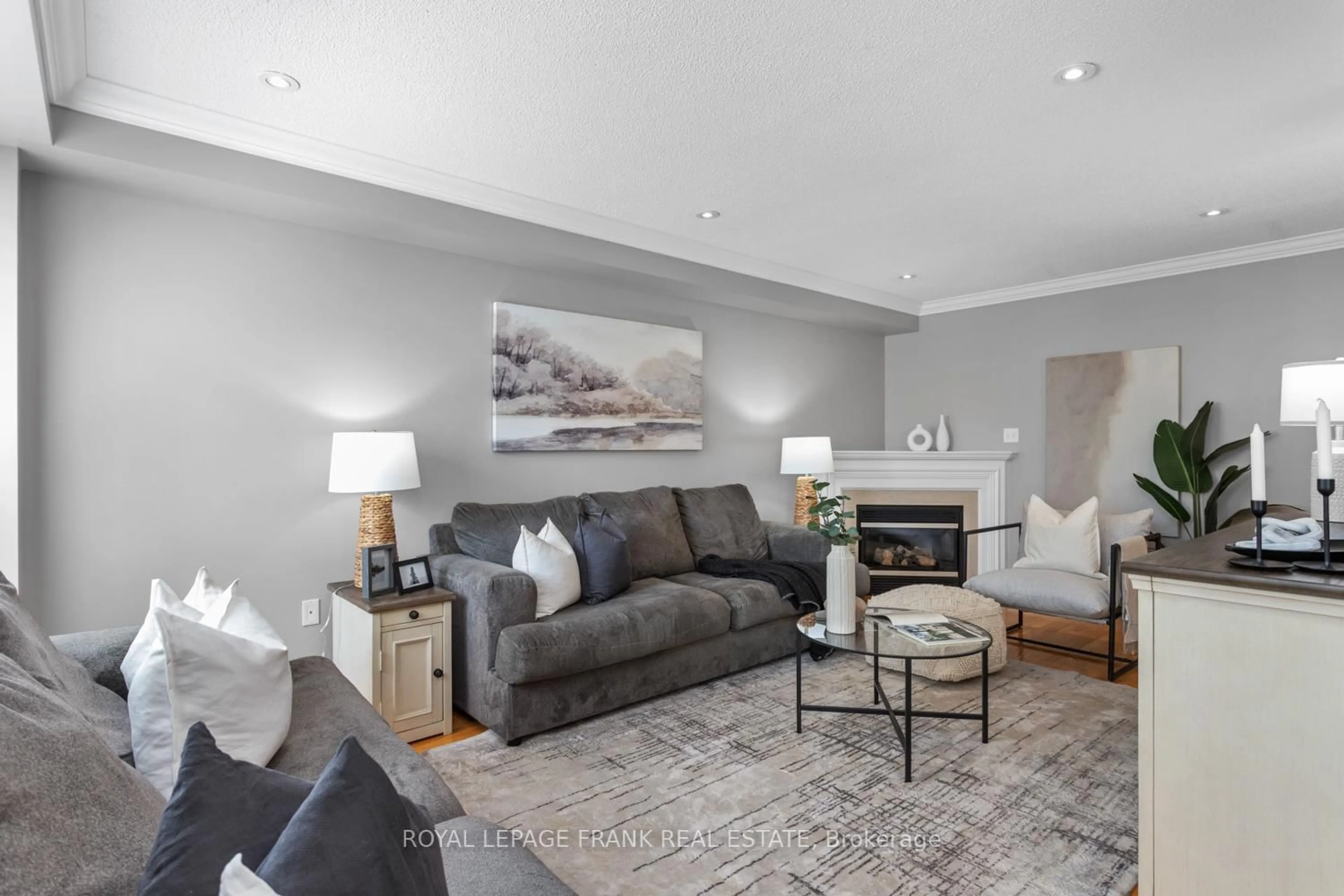 Living room with furniture, unknown for 11 Staples Ave, Clarington Ontario L1E 3H1