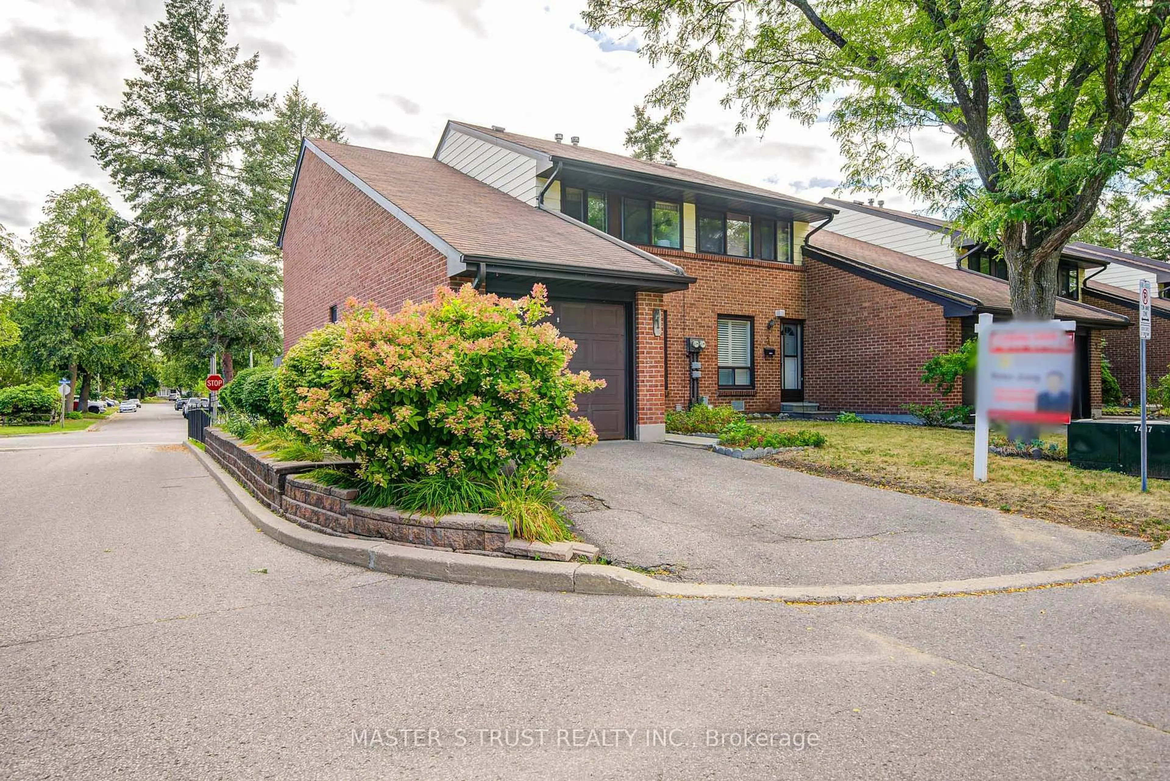 Home with brick exterior material, street for 155 Glovers Rd #1, Oshawa Ontario L1G 7A4