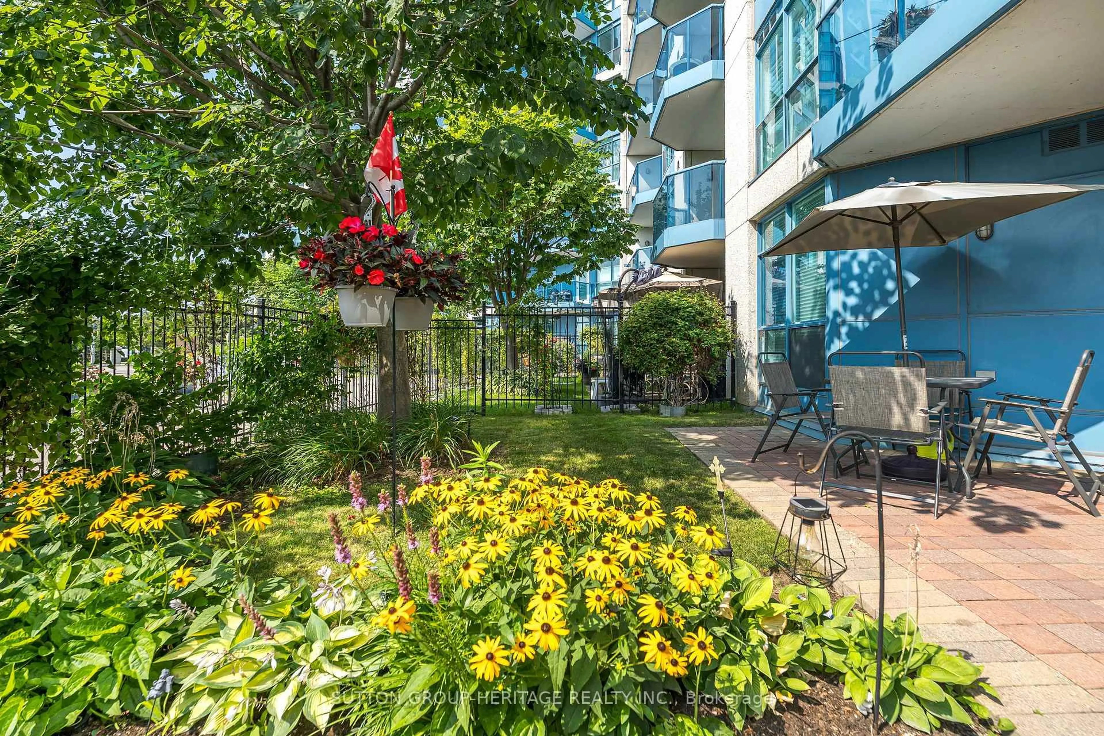 Patio, street for 340 Watson St #A02, Whitby Ontario L1N 9G1