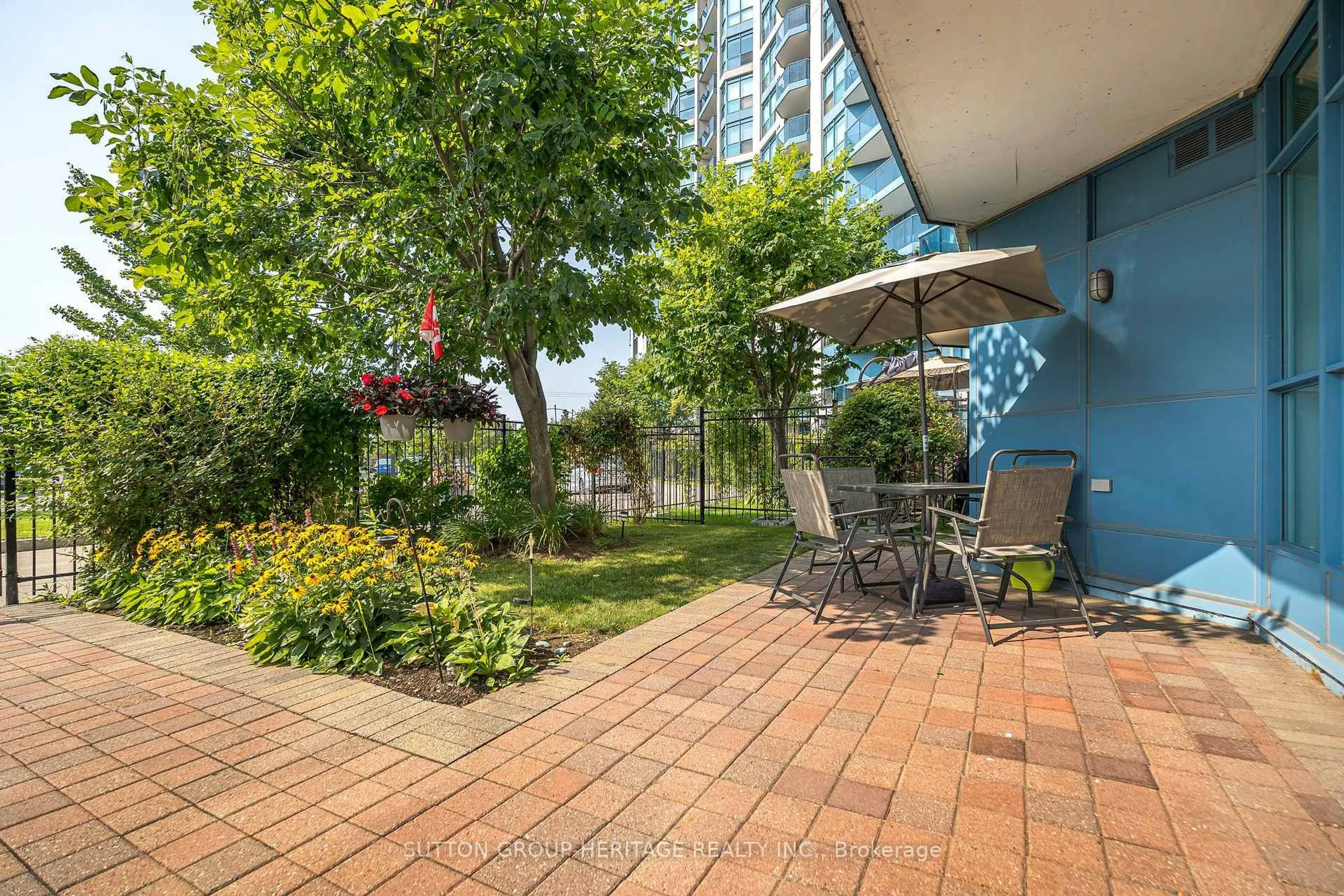 Patio, street for 340 Watson St #A02, Whitby Ontario L1N 9G1