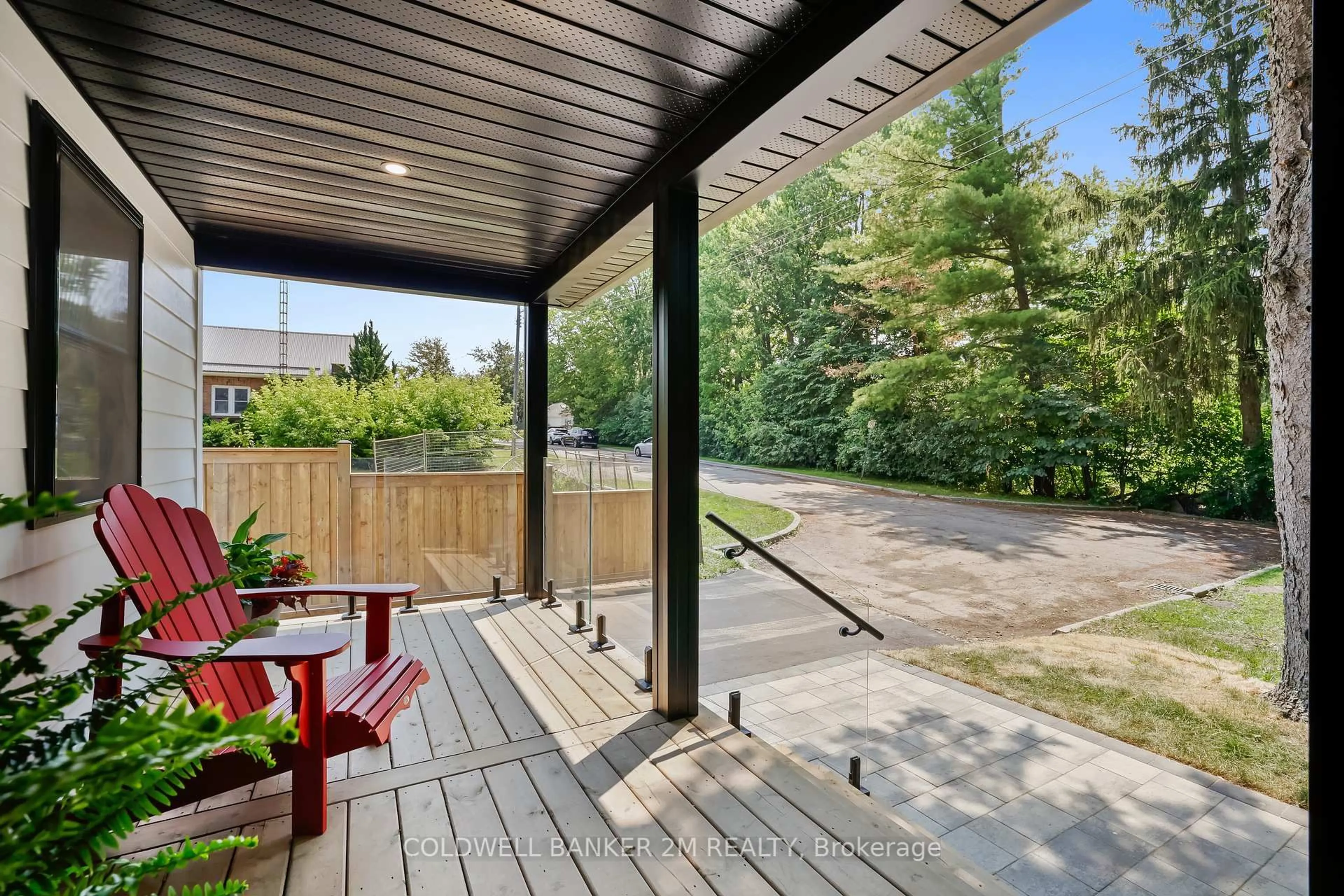 Patio, unknown for 128 Buckingham Ave, Oshawa Ontario L1G 2K5