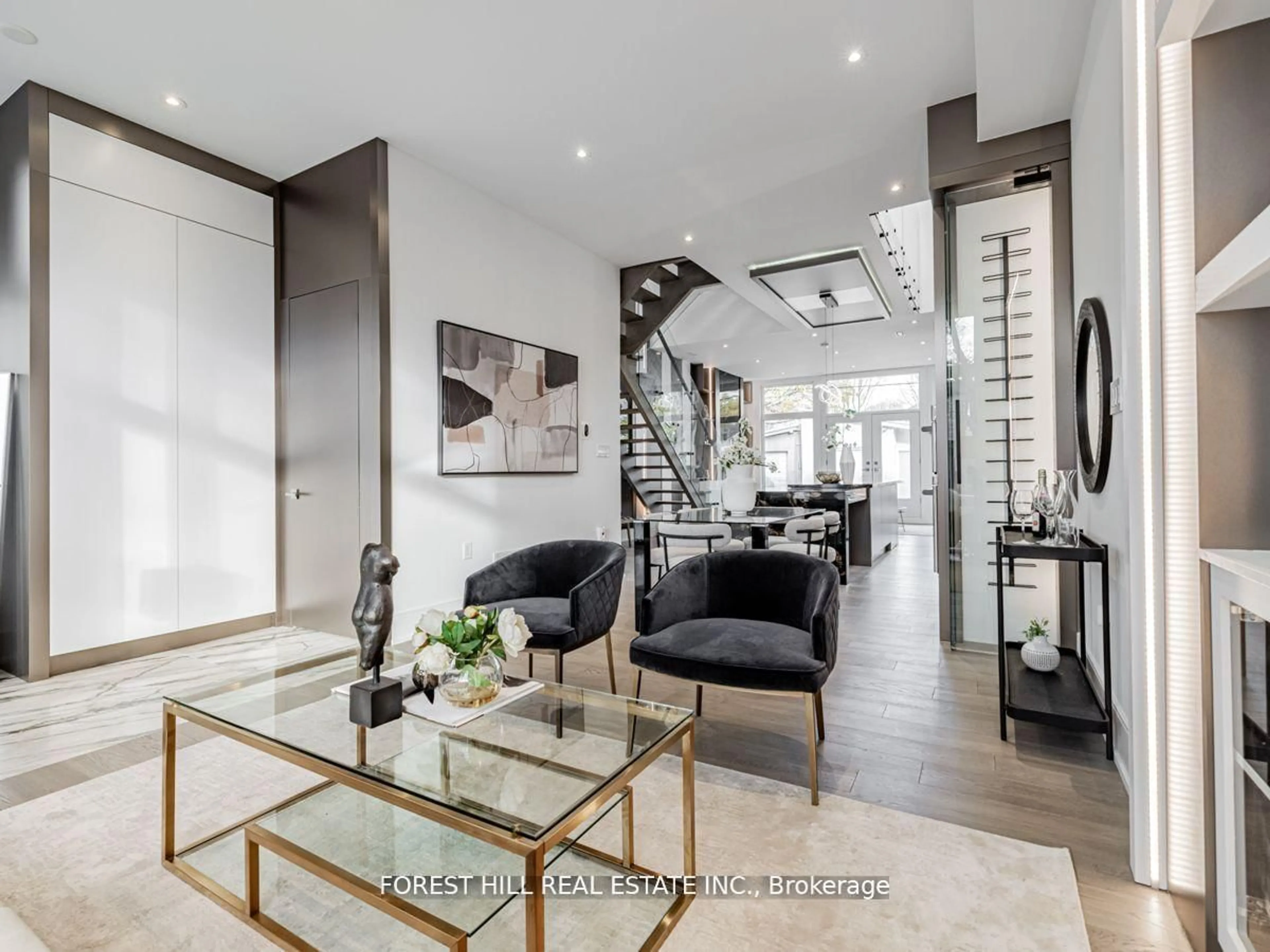 Unknown for 19 Devon Rd, Toronto Ontario M4E 2J7