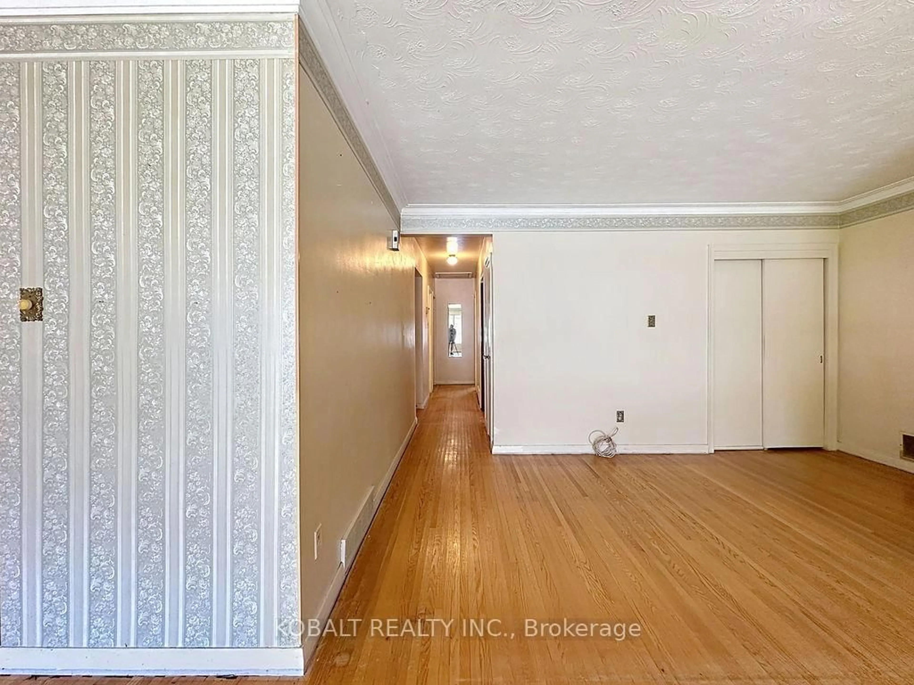 A pic of a room for 19 Kidbrooke Cres, Toronto Ontario M1M 3E4