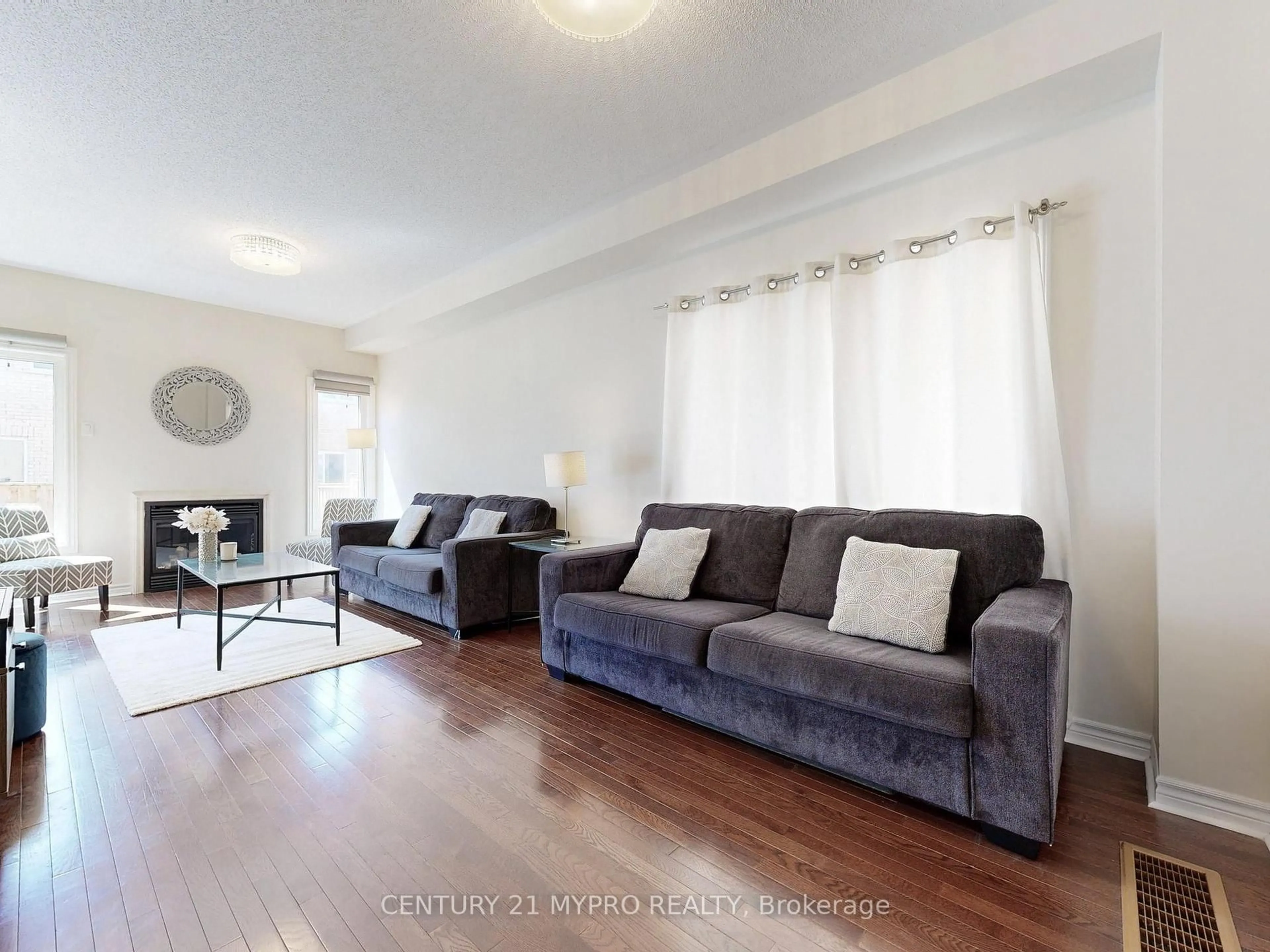 Living room with furniture, unknown for 1575 Brandy Crt, Pickering Ontario L1V 2P8