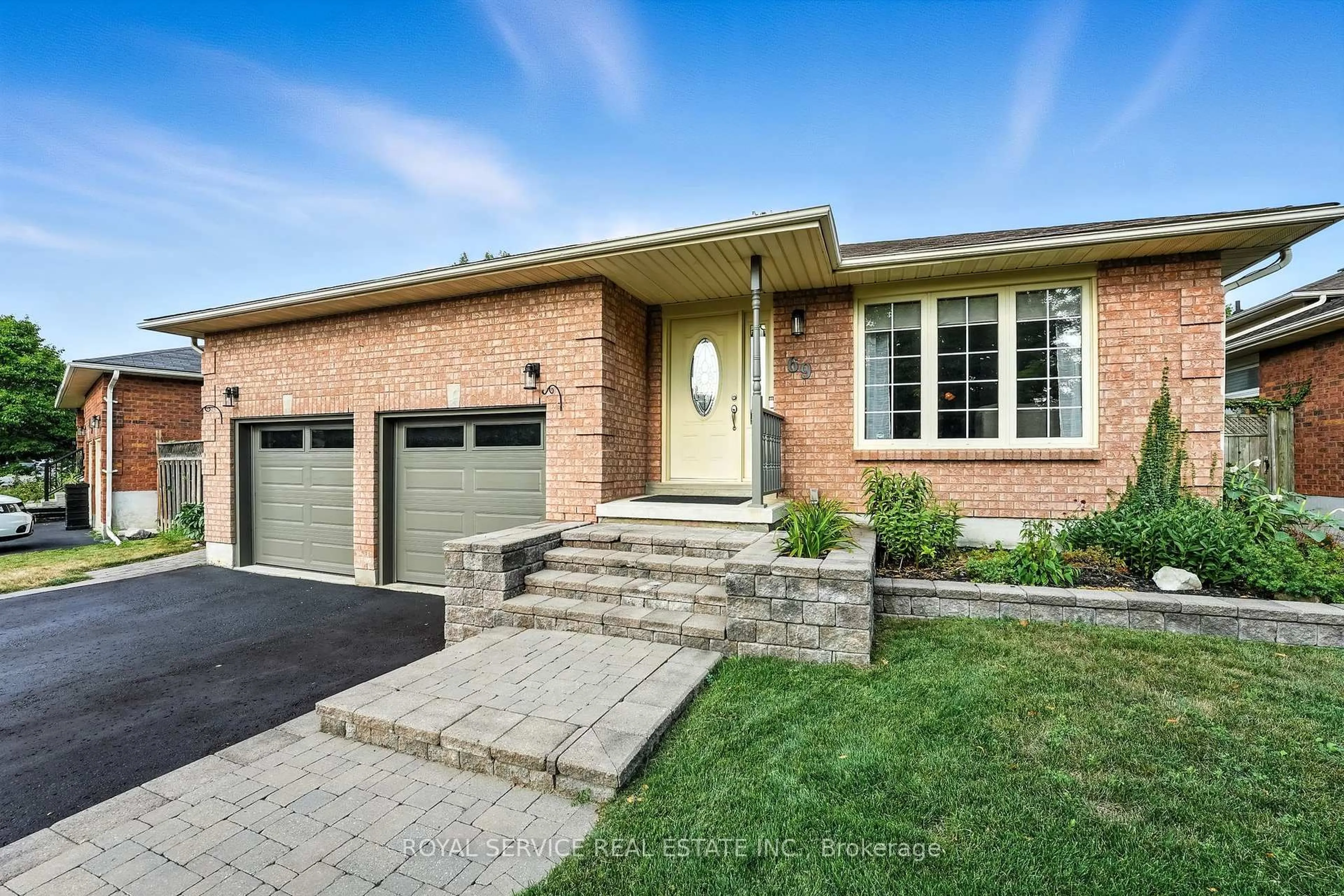 Home with brick exterior material, street for 69 Firwood Ave, Clarington Ontario L1E 2B2