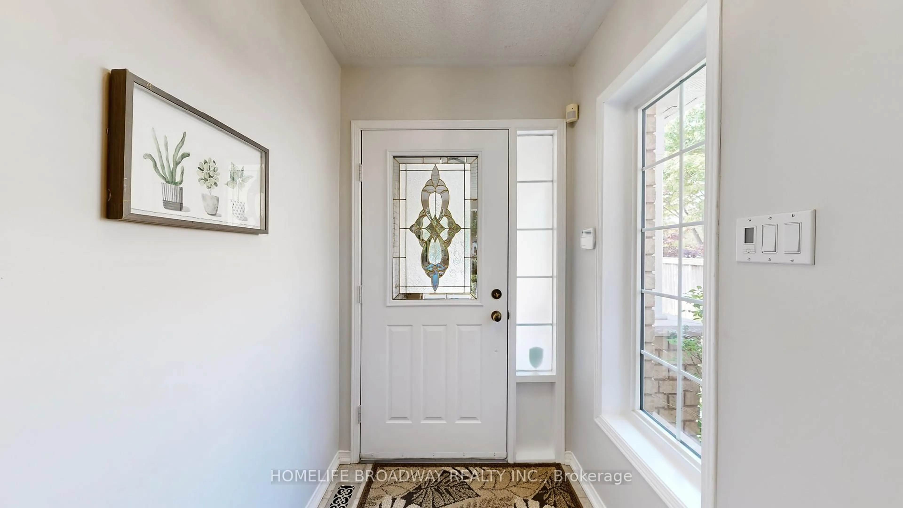 Indoor entryway for 25 Mullord Ave, Ajax Ontario L1Z 1L1