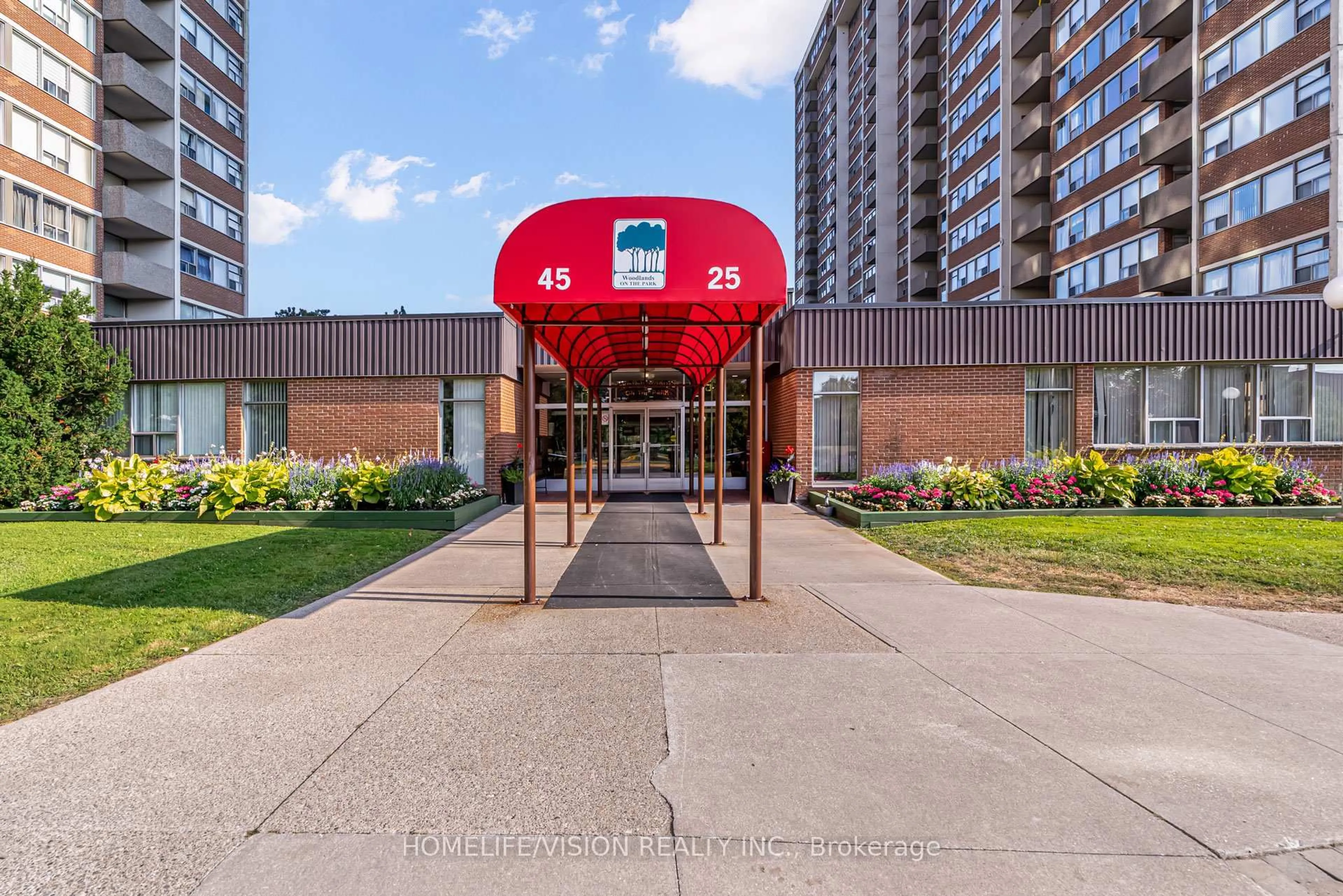 Indoor foyer for 25 Silver Springs Blvd #905, Toronto Ontario M1V 1M9