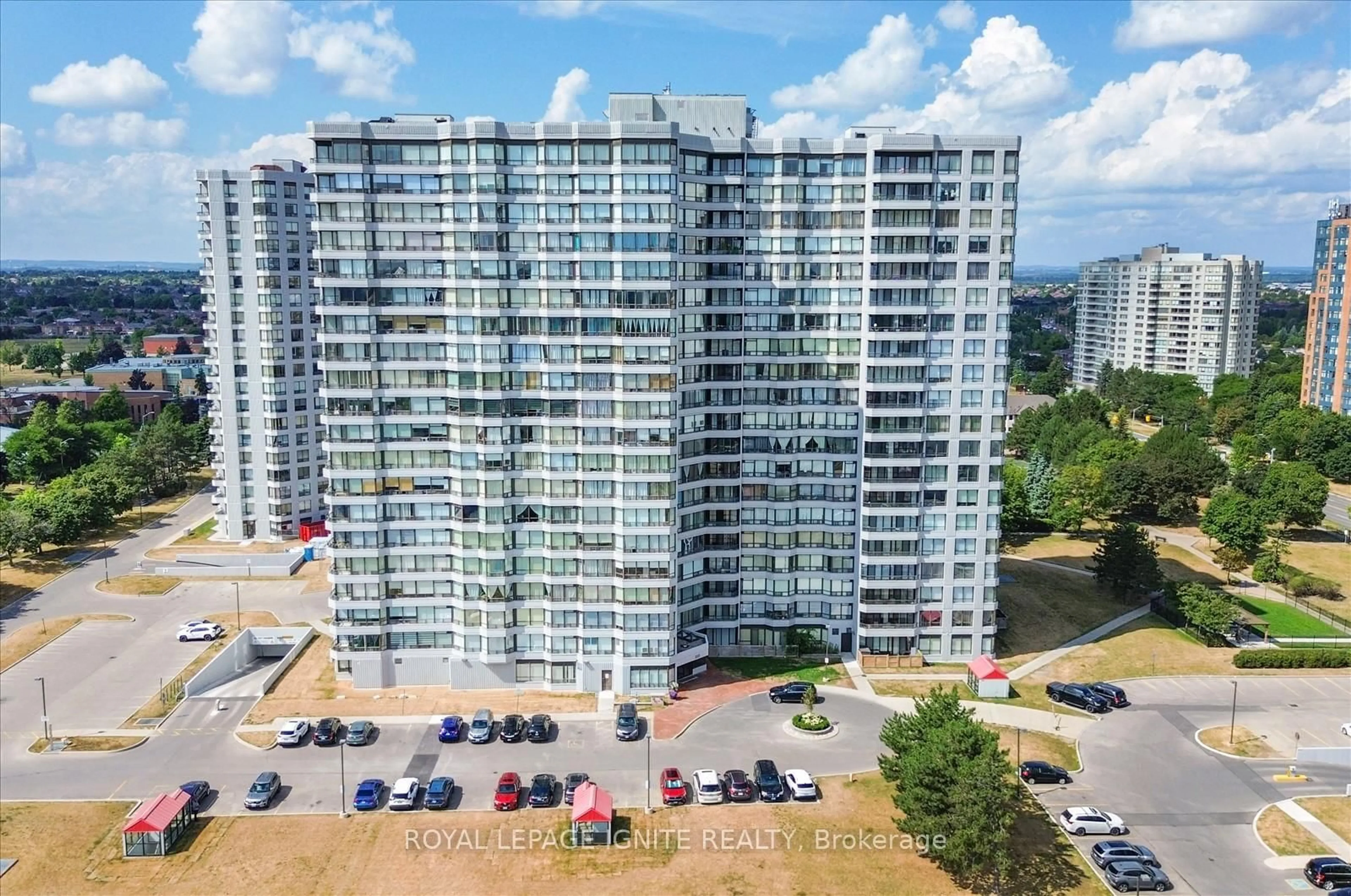 A pic from outside/outdoor area/front of a property/back of a property/a pic from drone, city buildings view from balcony for 330 Alton Towers Circ #1801, Toronto Ontario M1V 5H3