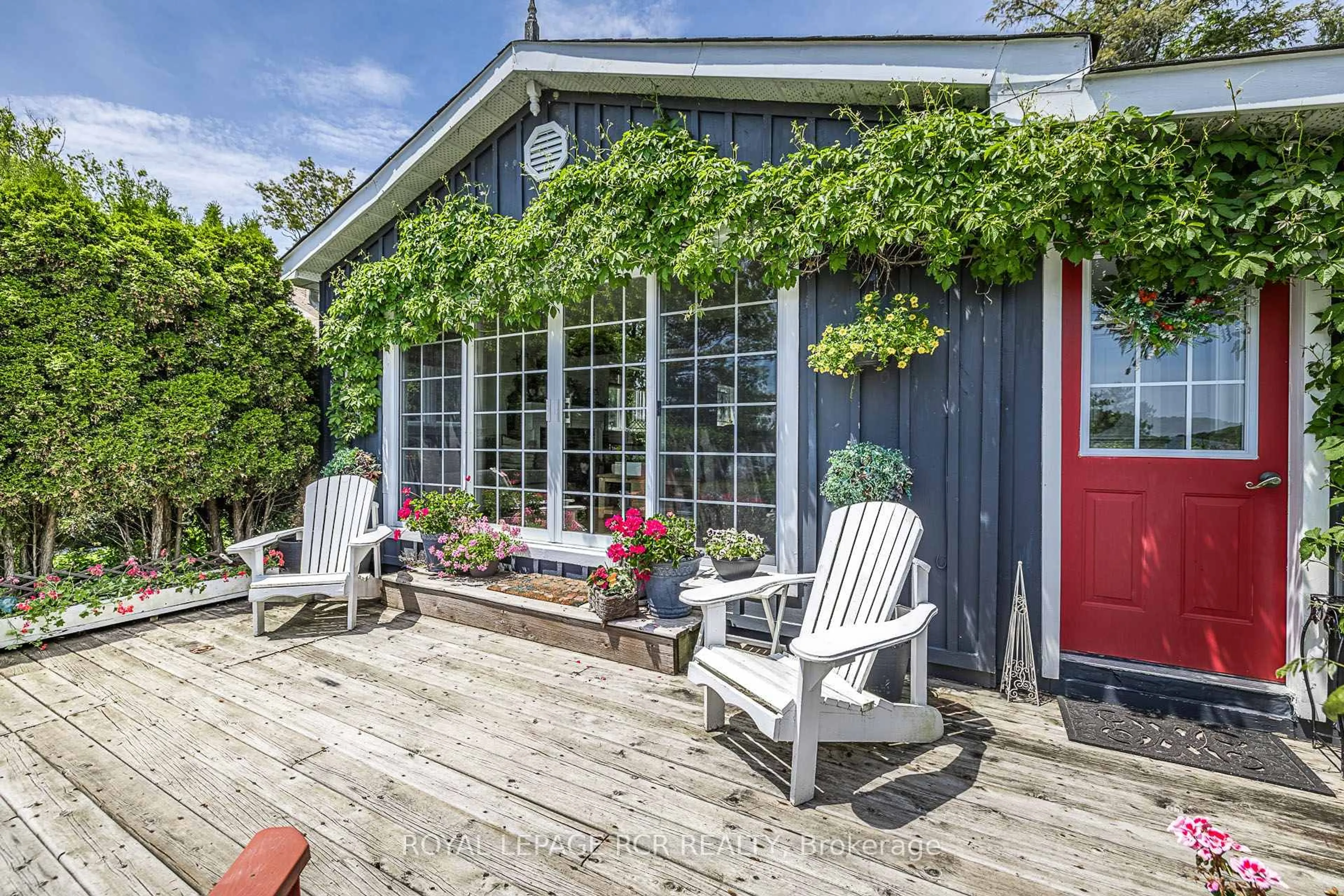 Patio, unknown for 154 Pine Point Lane, Scugog Ontario L9L 1B4